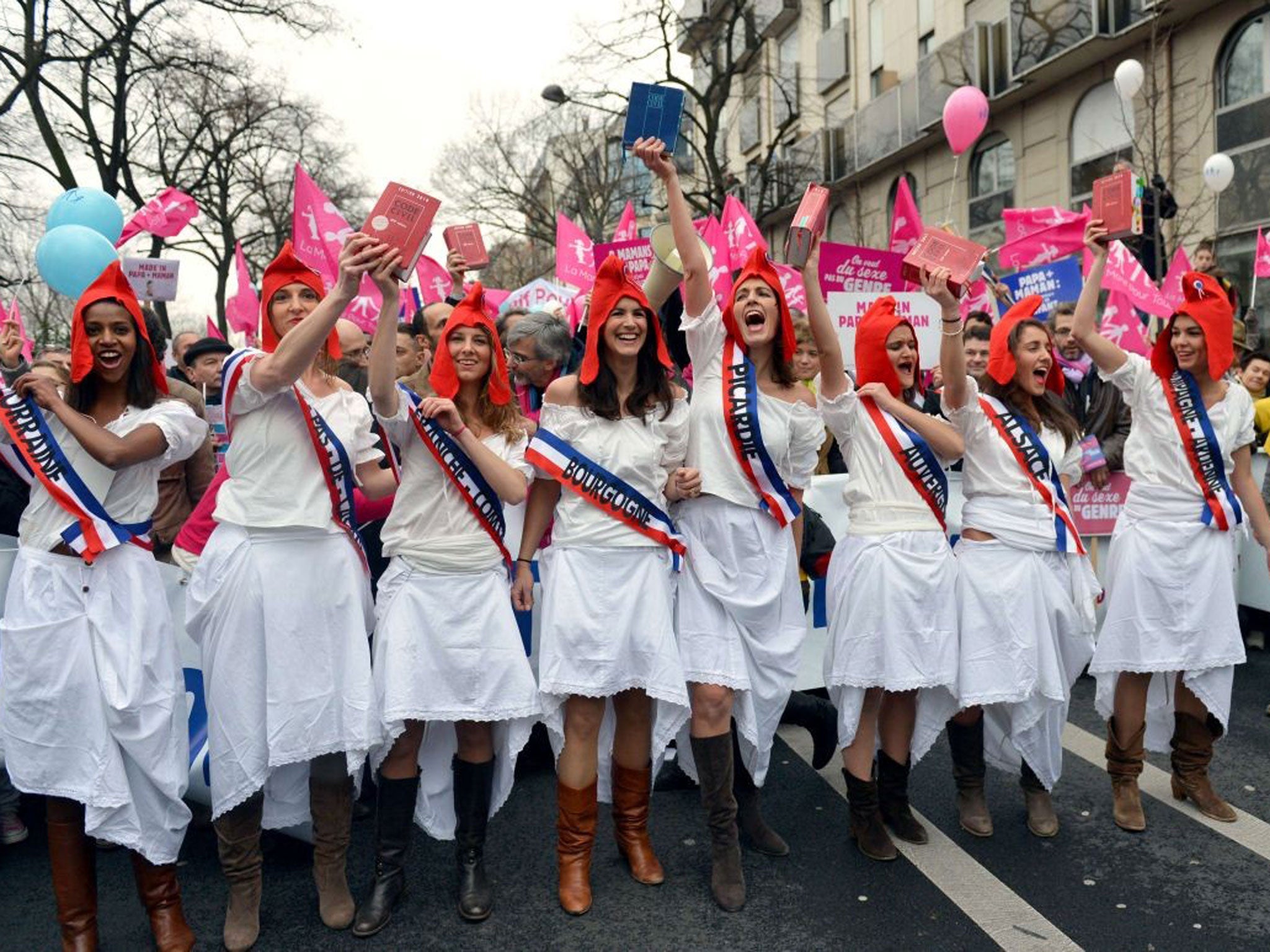 More than 500,000 people marched against gay marriage in Paris– the largest gathering of conservative and right-wing protest in France for 30 years