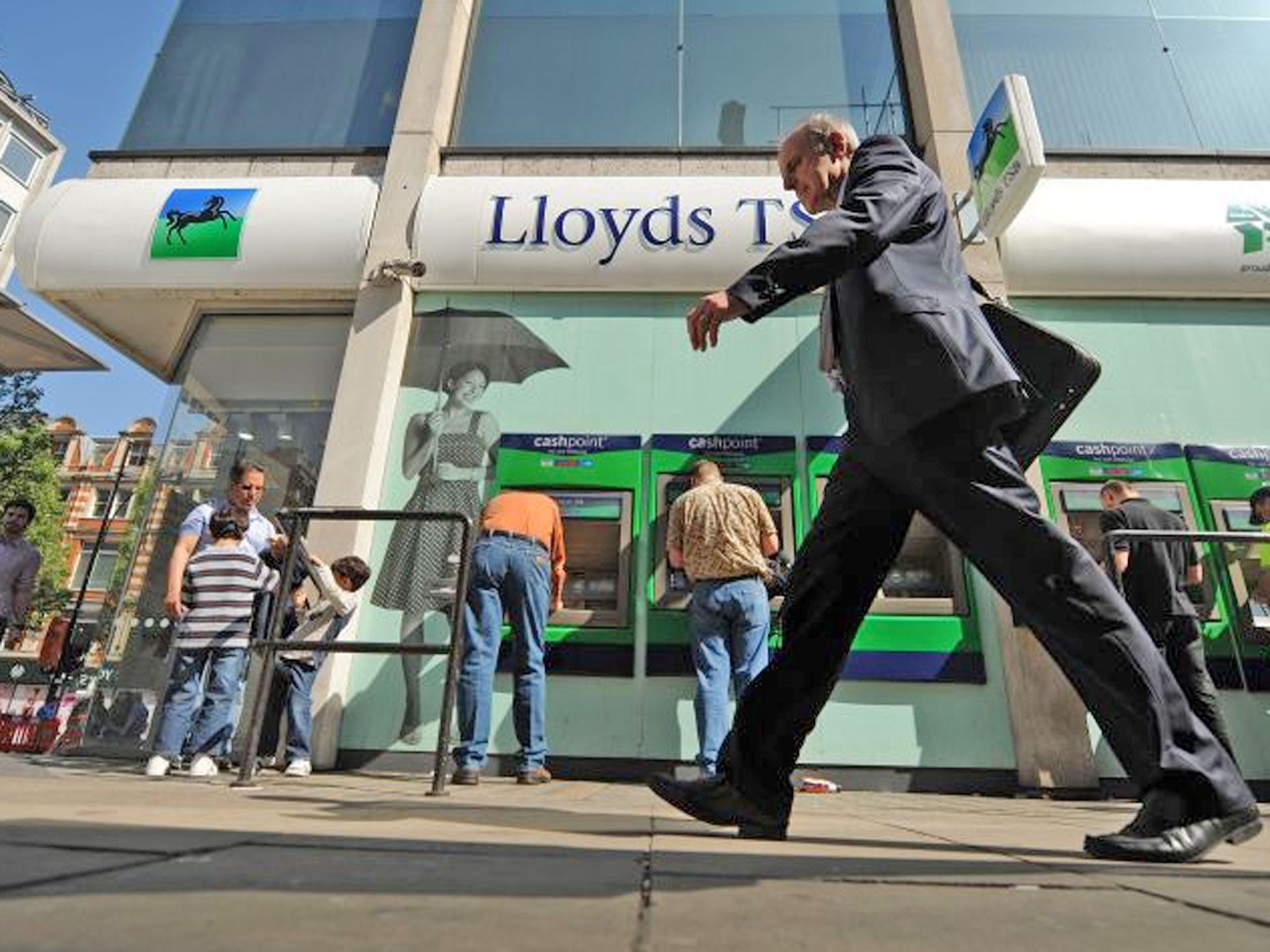 Now customers can switch their bank account to a rival bank within a week