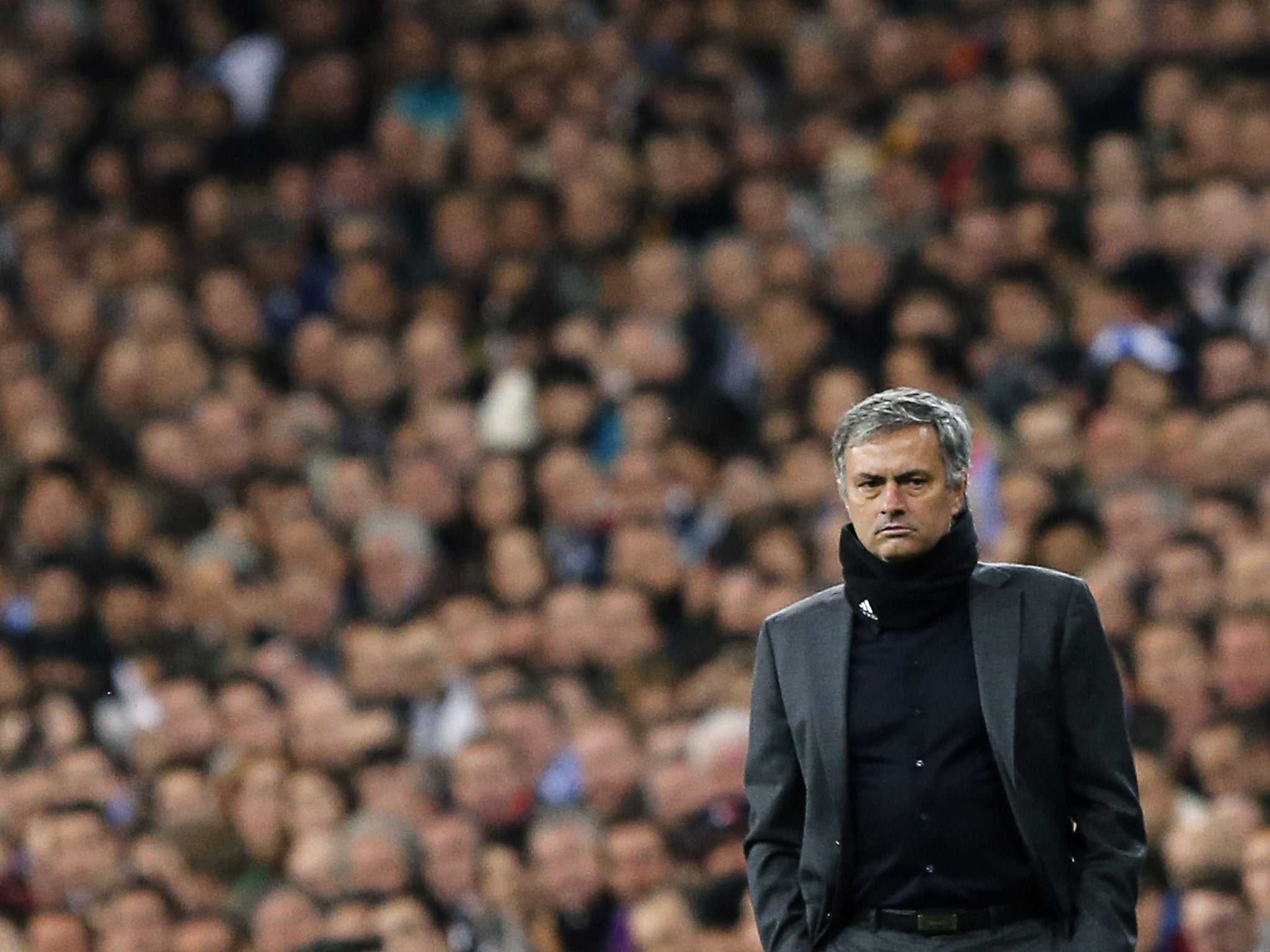 Jose Mourinho's Real side
will train at the Etihad Stadium before facing United