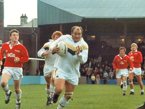 Chisnall bursts through for Warrington against Bradford Northern