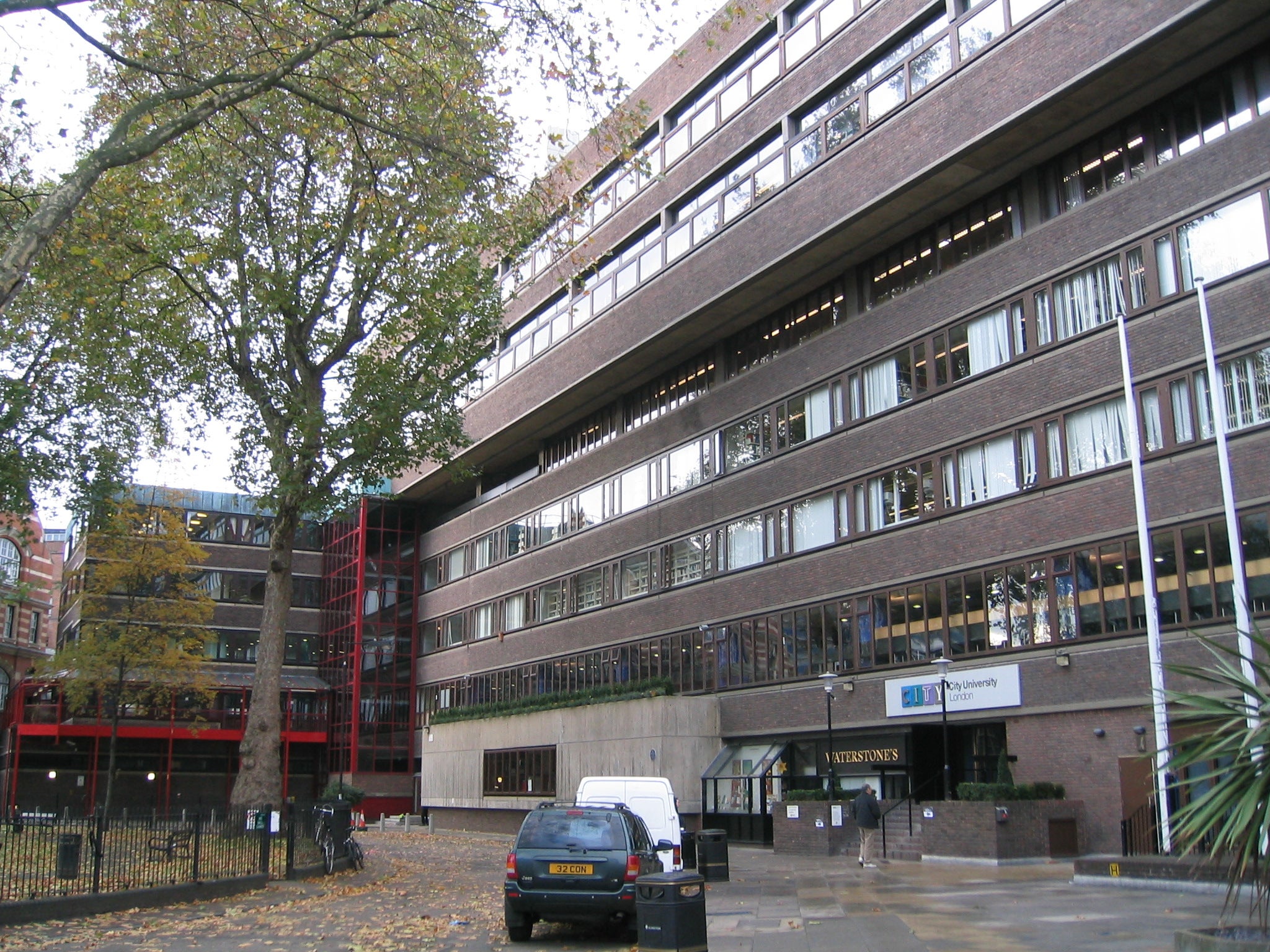 Muslim students at City University have had their weekly Friday prayer meeting on campus shut down