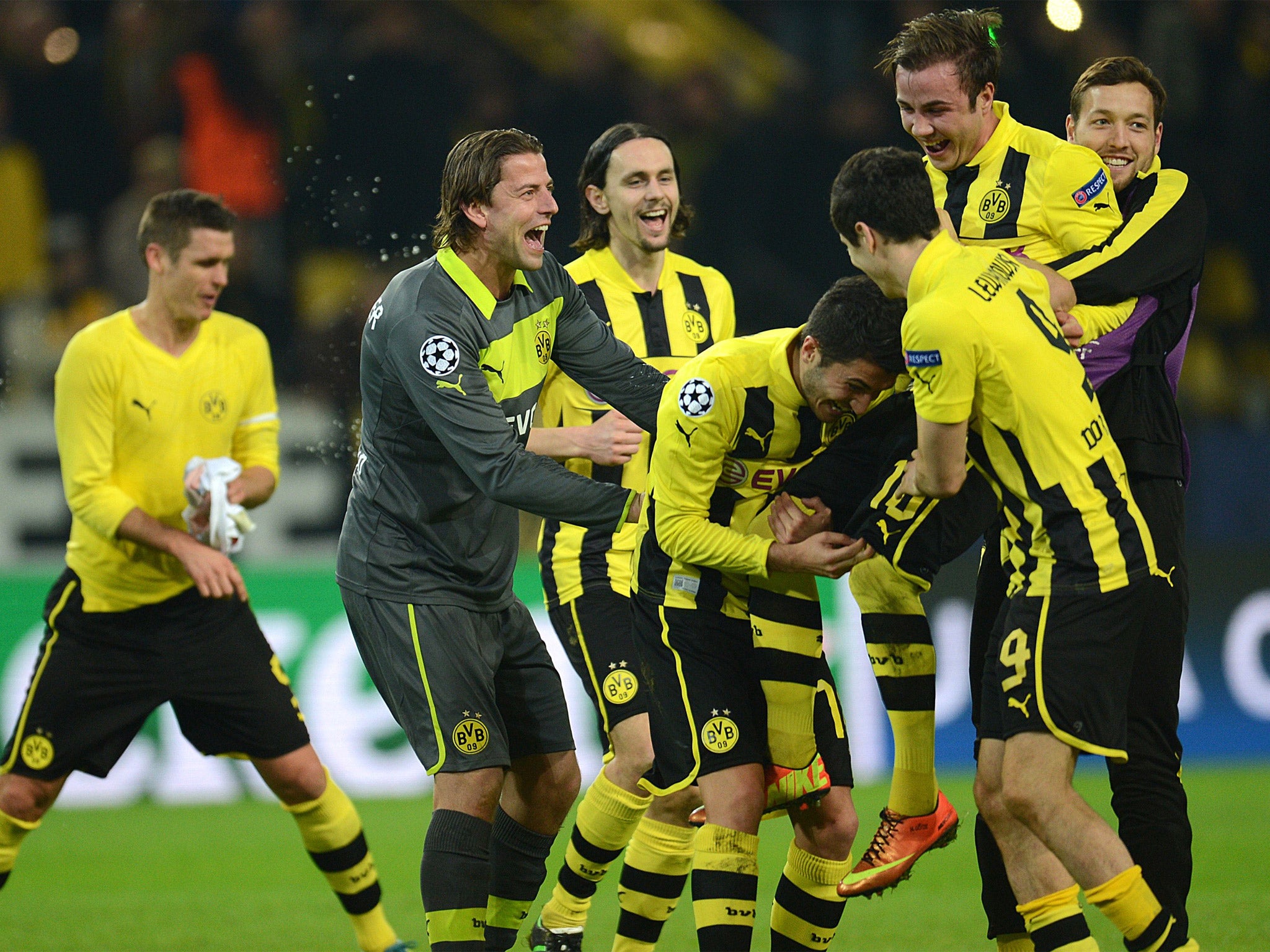 Dortmund players show their joy in reaching the last eight