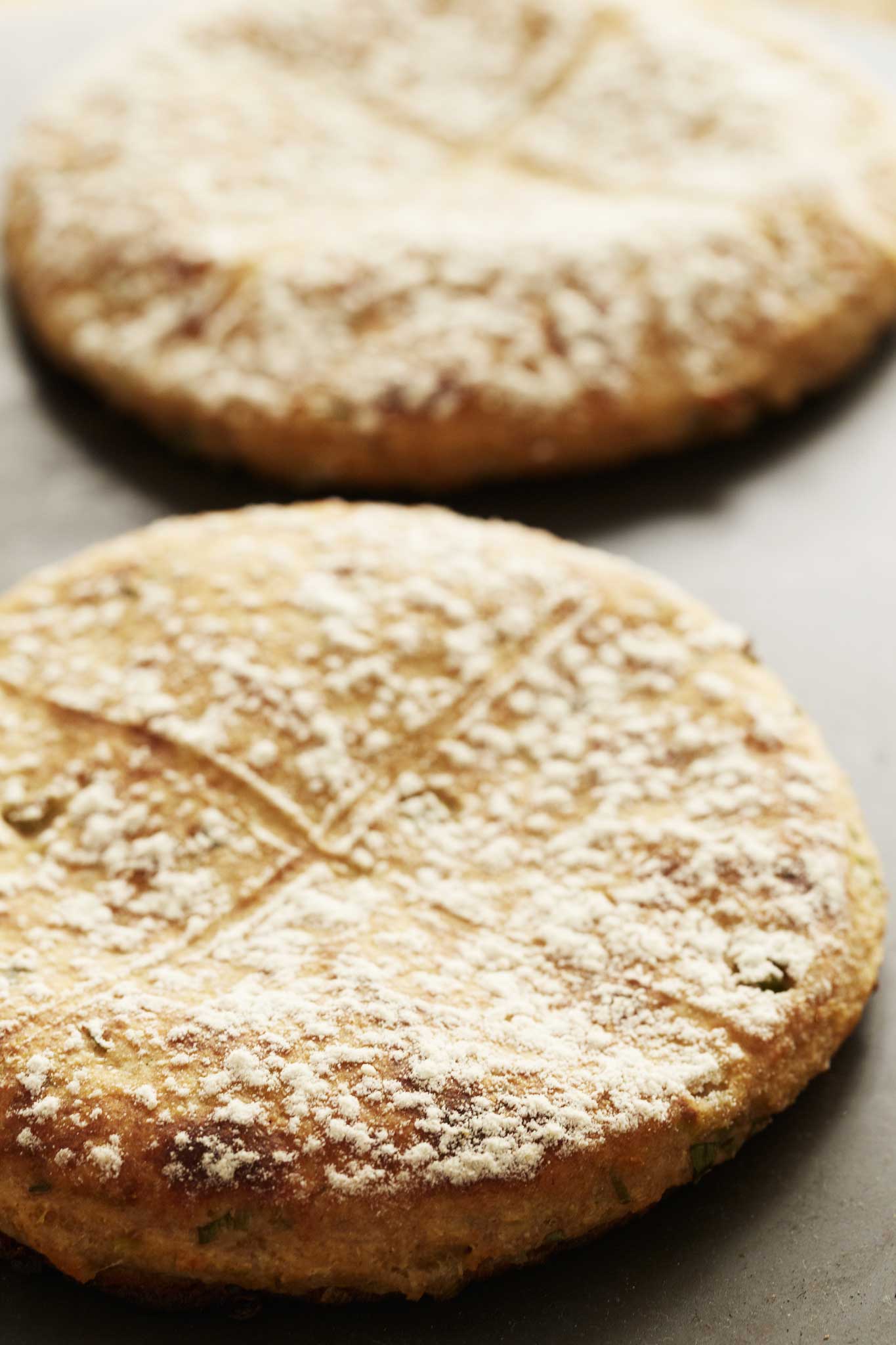 Spelt, cheese and spring onion tatie scones