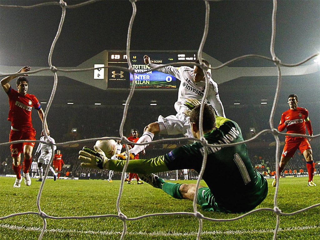 Gylfi Sigurdsson scores Spurs’ second goal with a smart finish