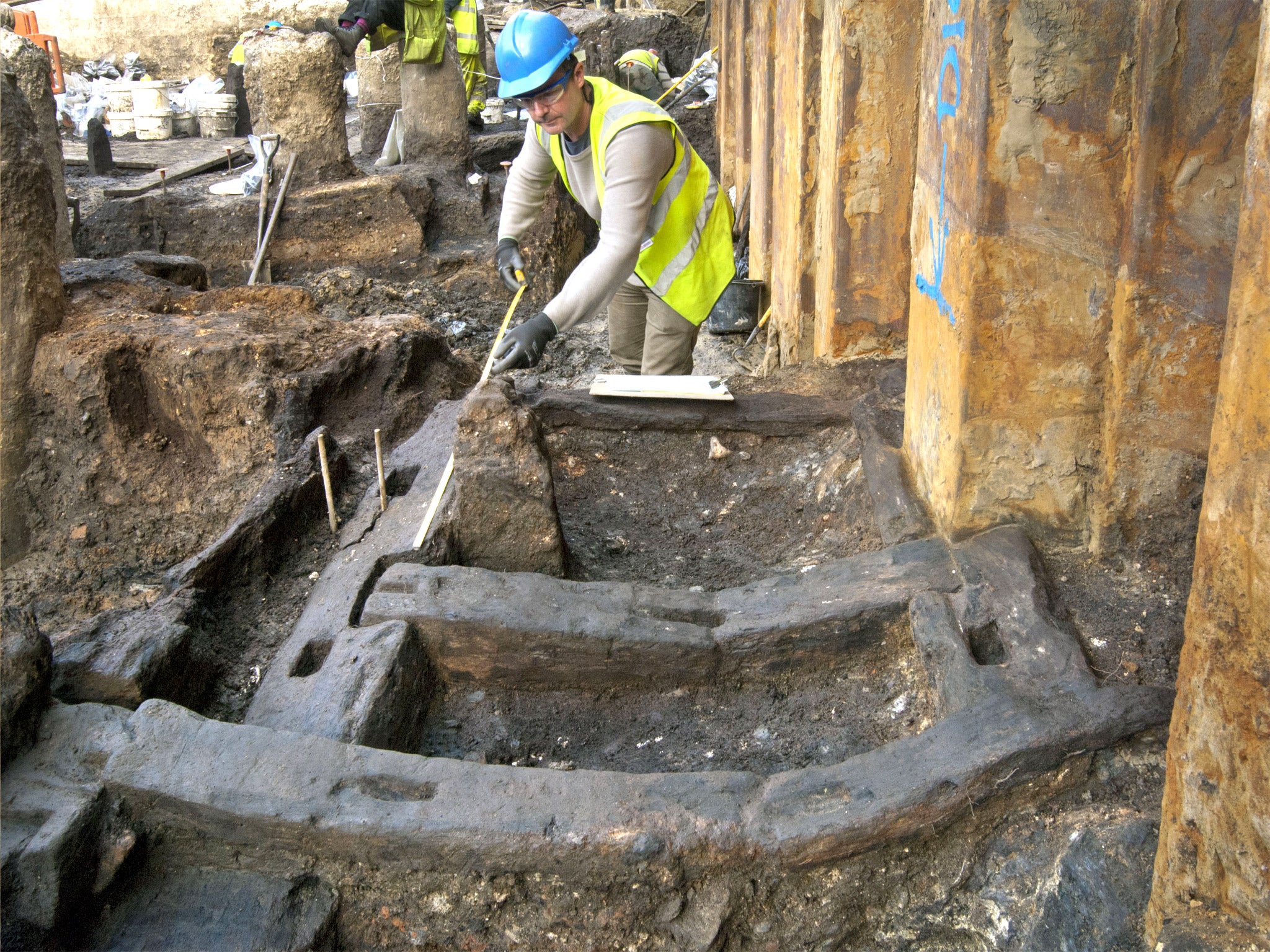 Timber foundation beams from Roman building, Bloomberg Place