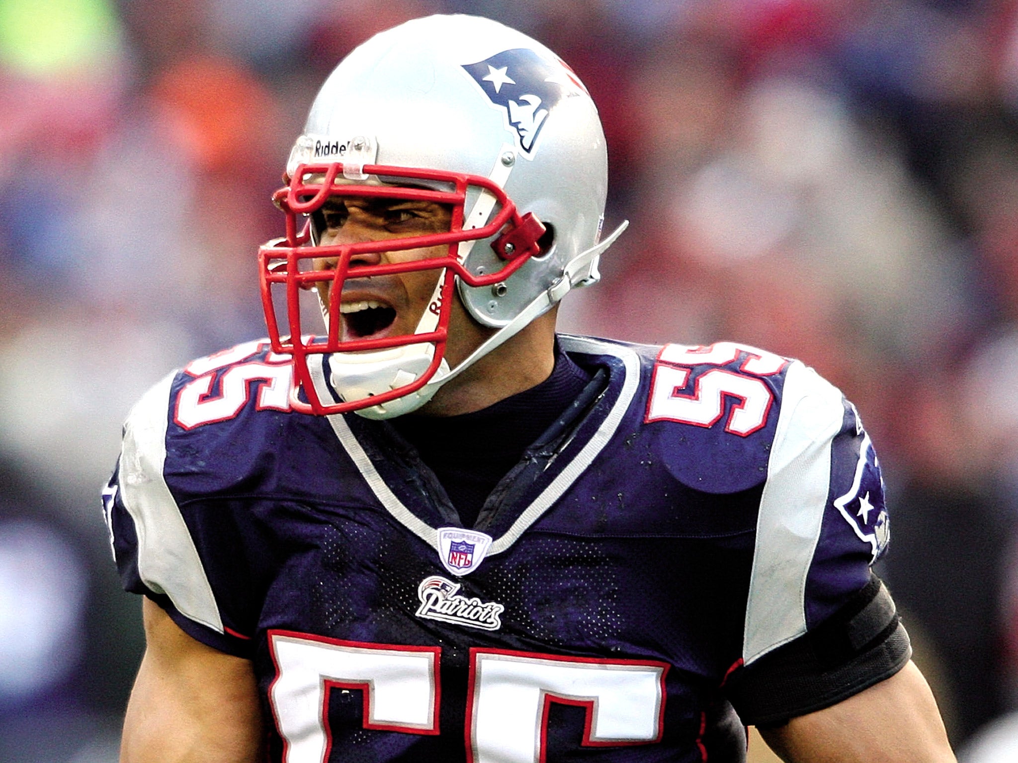 Legendary linebacker Junior Seau (1969-2012) played until the age of 40