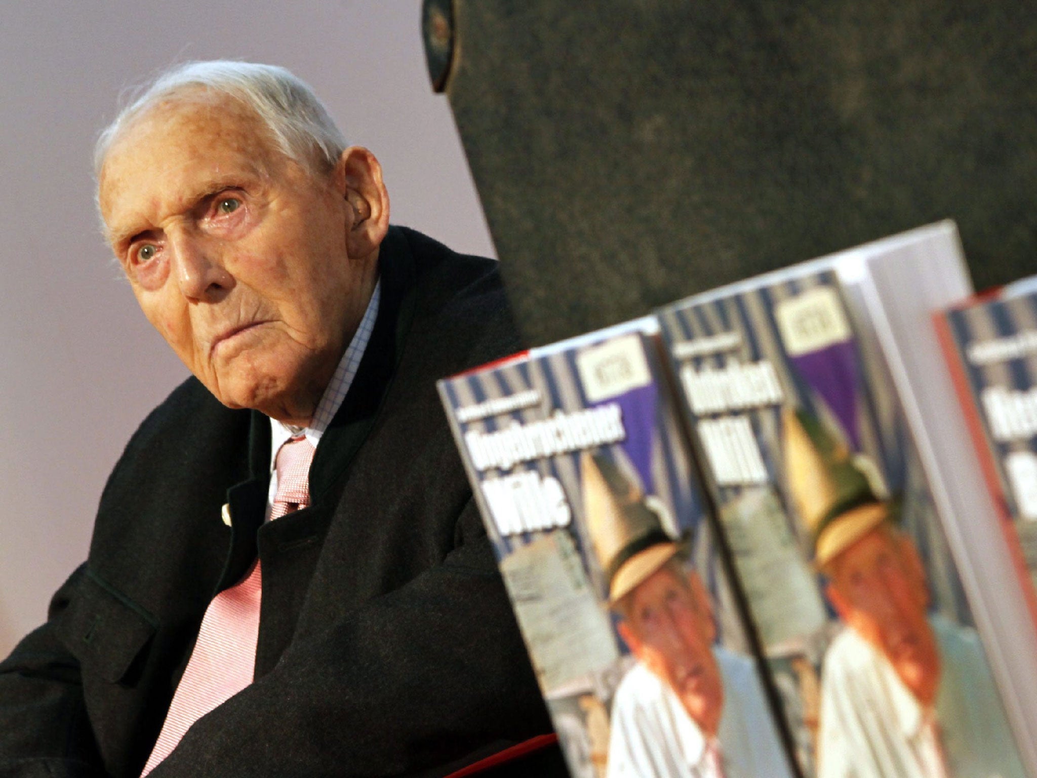 ‘Unbroken Will’: Engleitner in 2009 at the Frankfurt Book Fair with copies of his biography