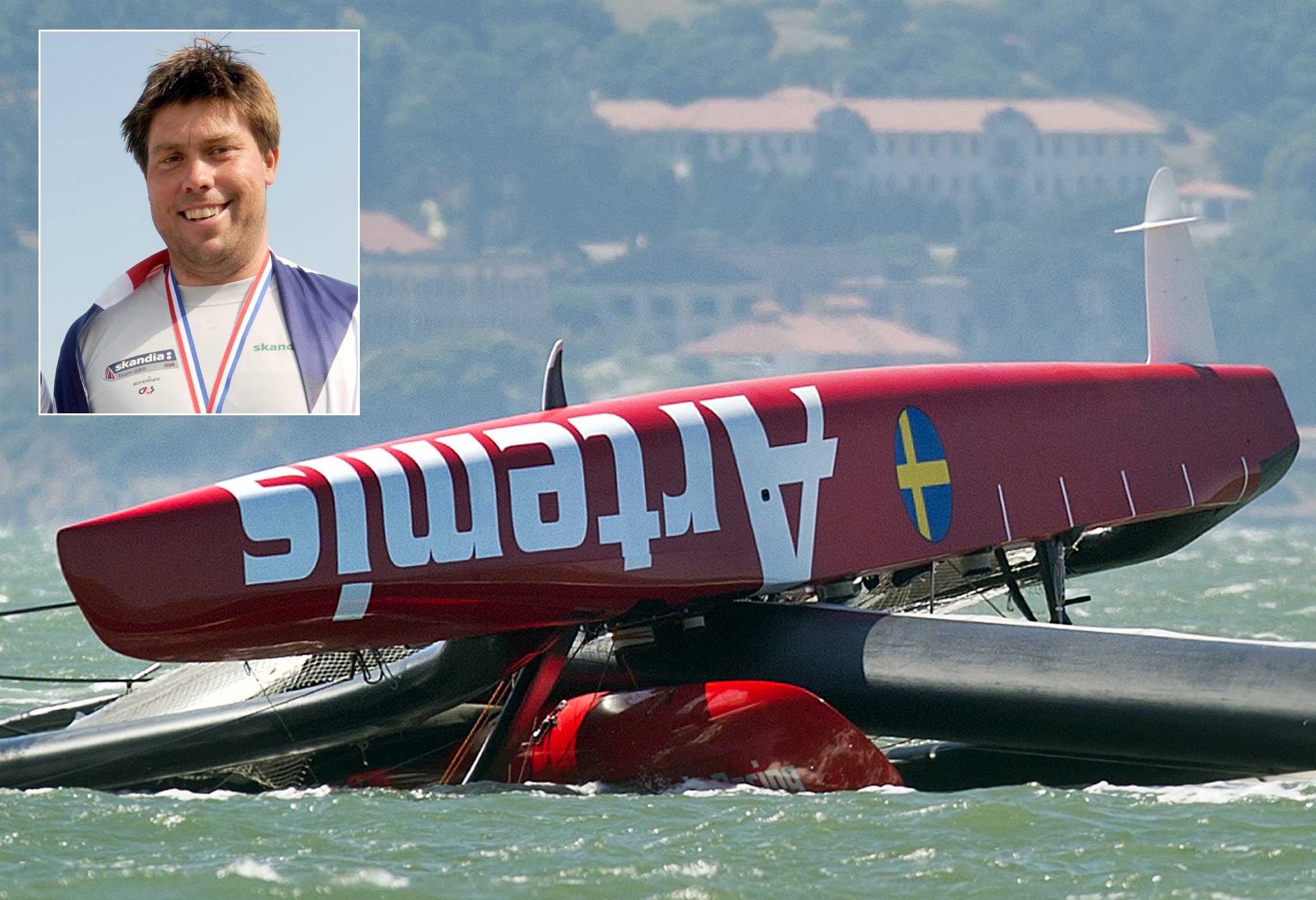 Double Olympic medallist Andrew 'Bart' Simpson has been killed in a training accident on the Swedish America's Cup challenger Artemis