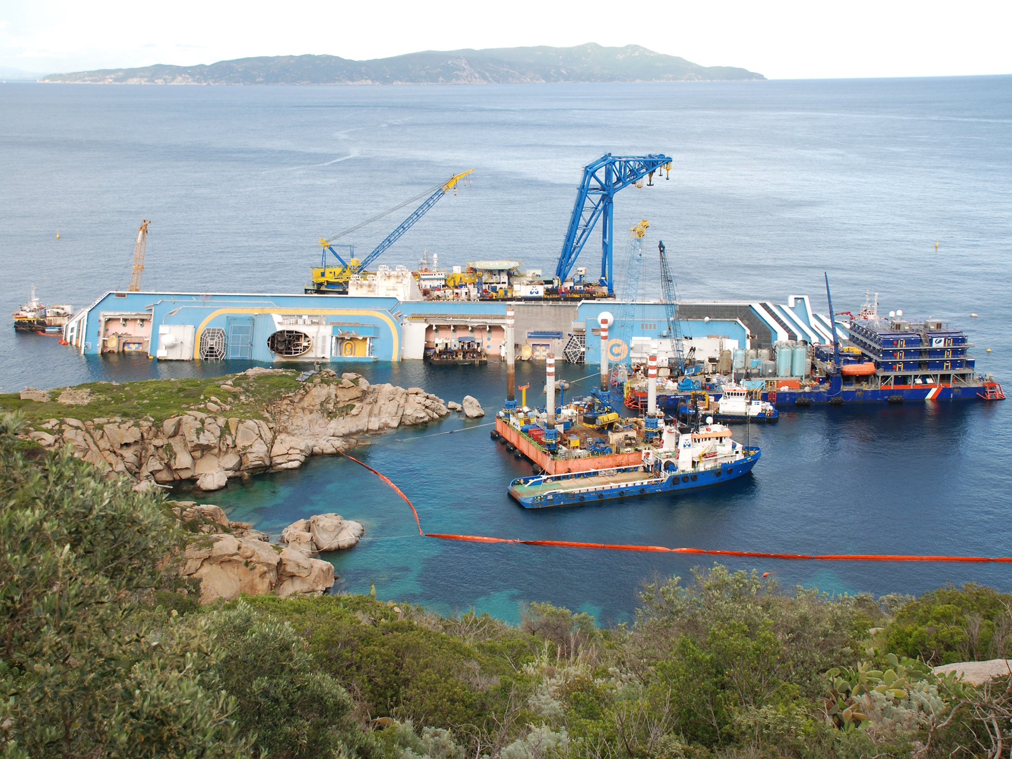 The wreckage of the Costa Concordia, the 290m cruise ship that sank in January 2012 on the coast of Giglio (Photo: Martin King)