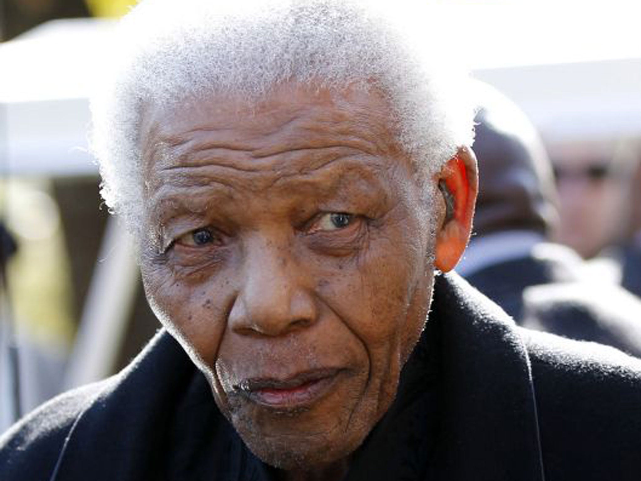 Nelson Mandela's health is continuing to improve