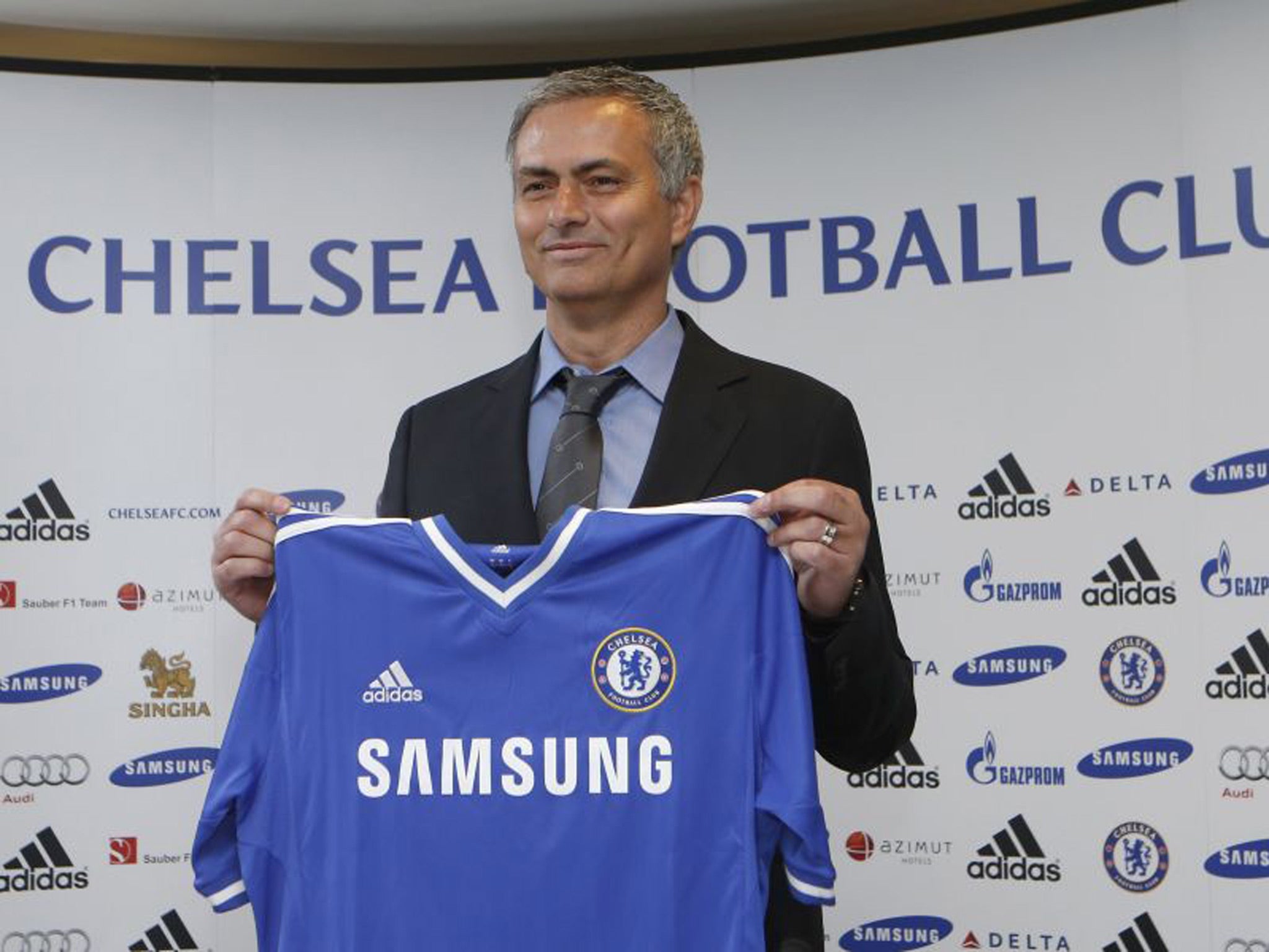 Mourinho speaks to the media