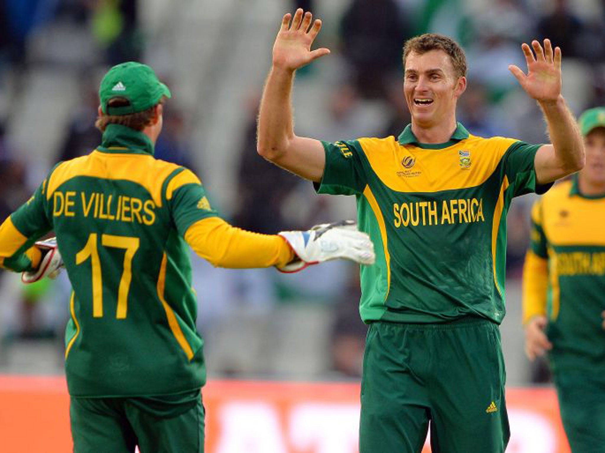 South African bowler Ryan McLaren celebrates wrapping up Pakistan’s innings with the wicket of Junaid Khan