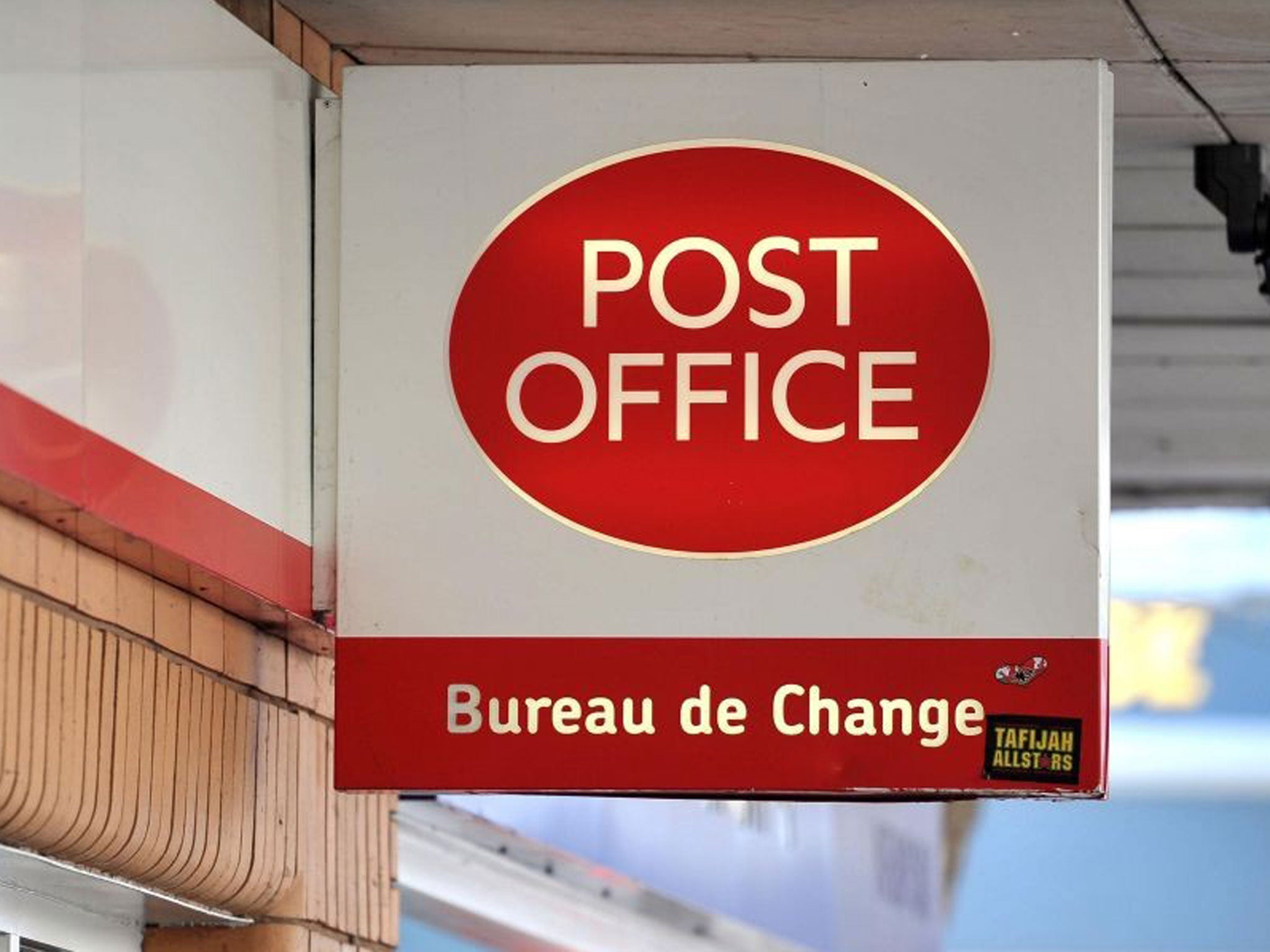 The Post Office franchise plans will lead to 1,500 job losses and poorer customer service, the CWU says.