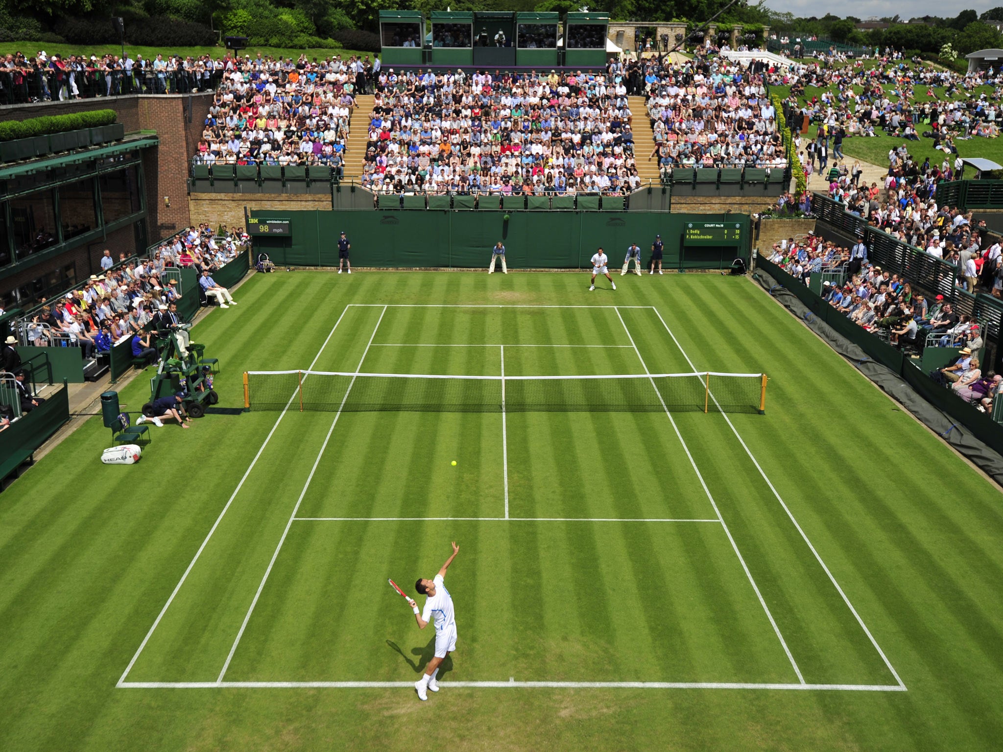 Philipp Kohlschreiber in action on Court 18