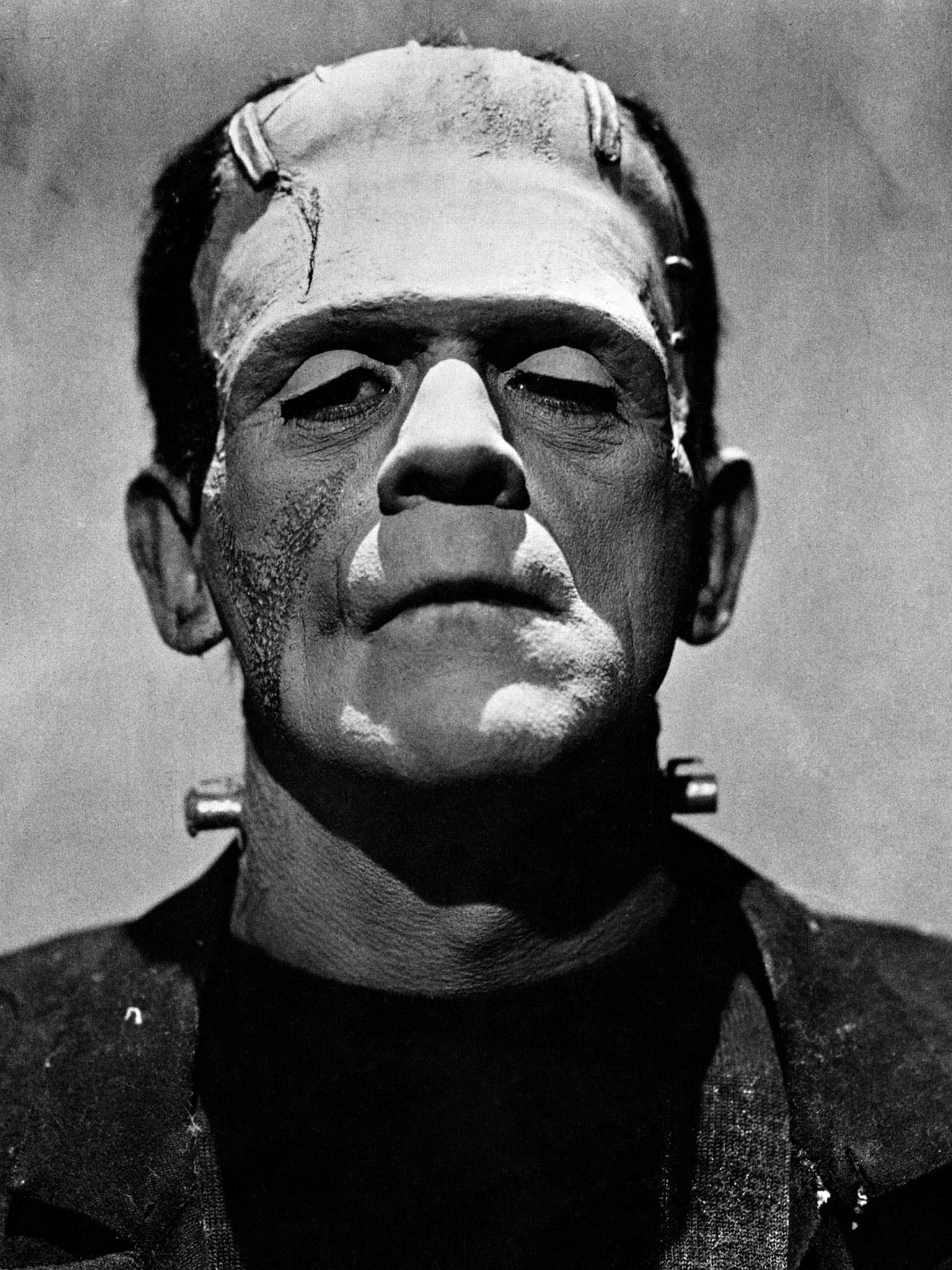 Dr Canavero suggests that the realigning of head and body could also be achieved using “electrofusion”, in an approach not entirely unlike that of Mary Shelley’s Dr Frankenstein
