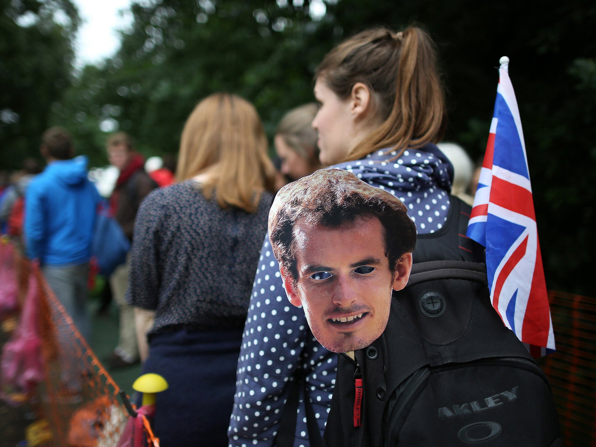 Fans arrive at Wimbledon to support Andy Murray