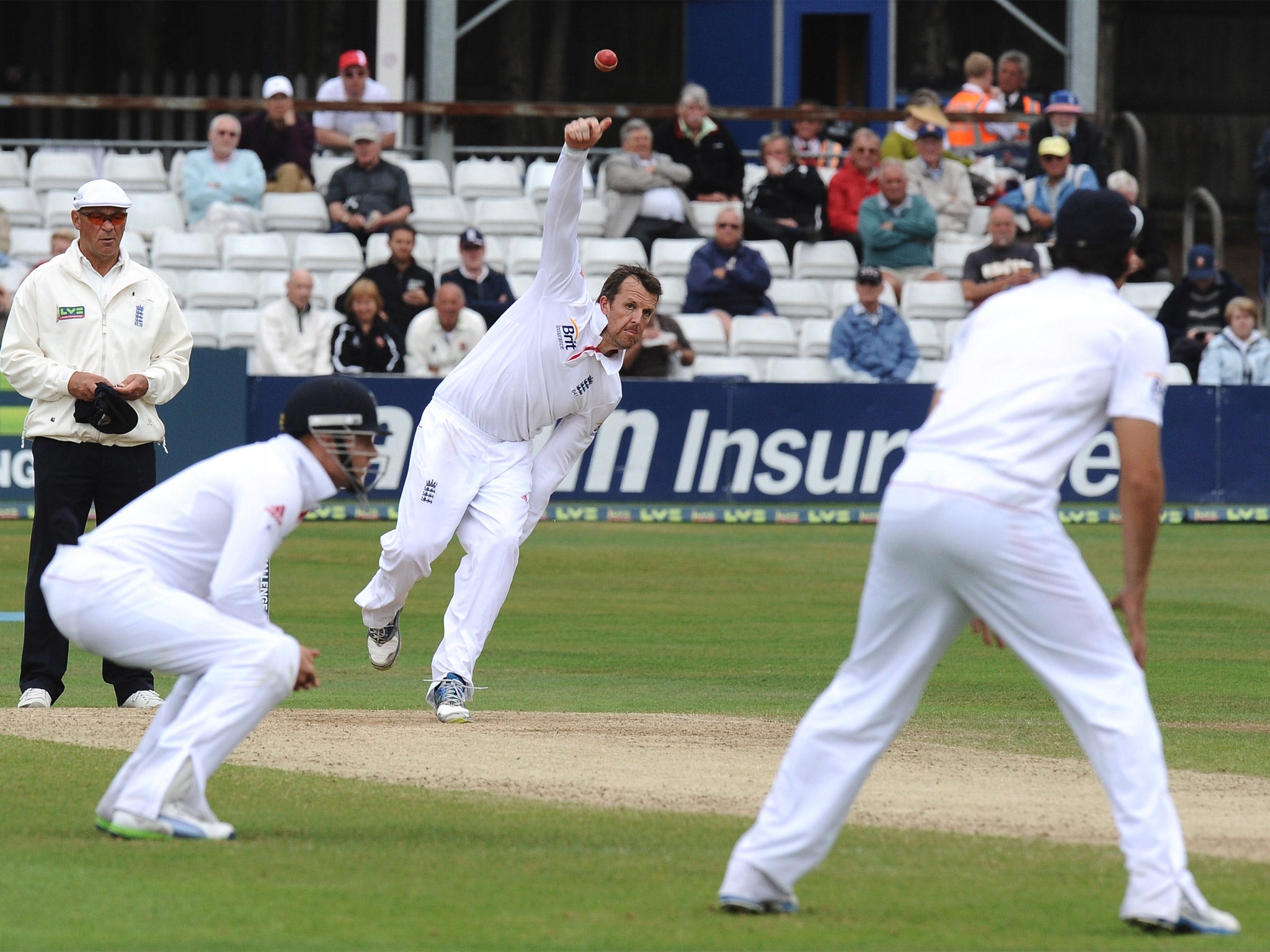 Graeme Swann bowls during England’s match against Essex in Chelmsford