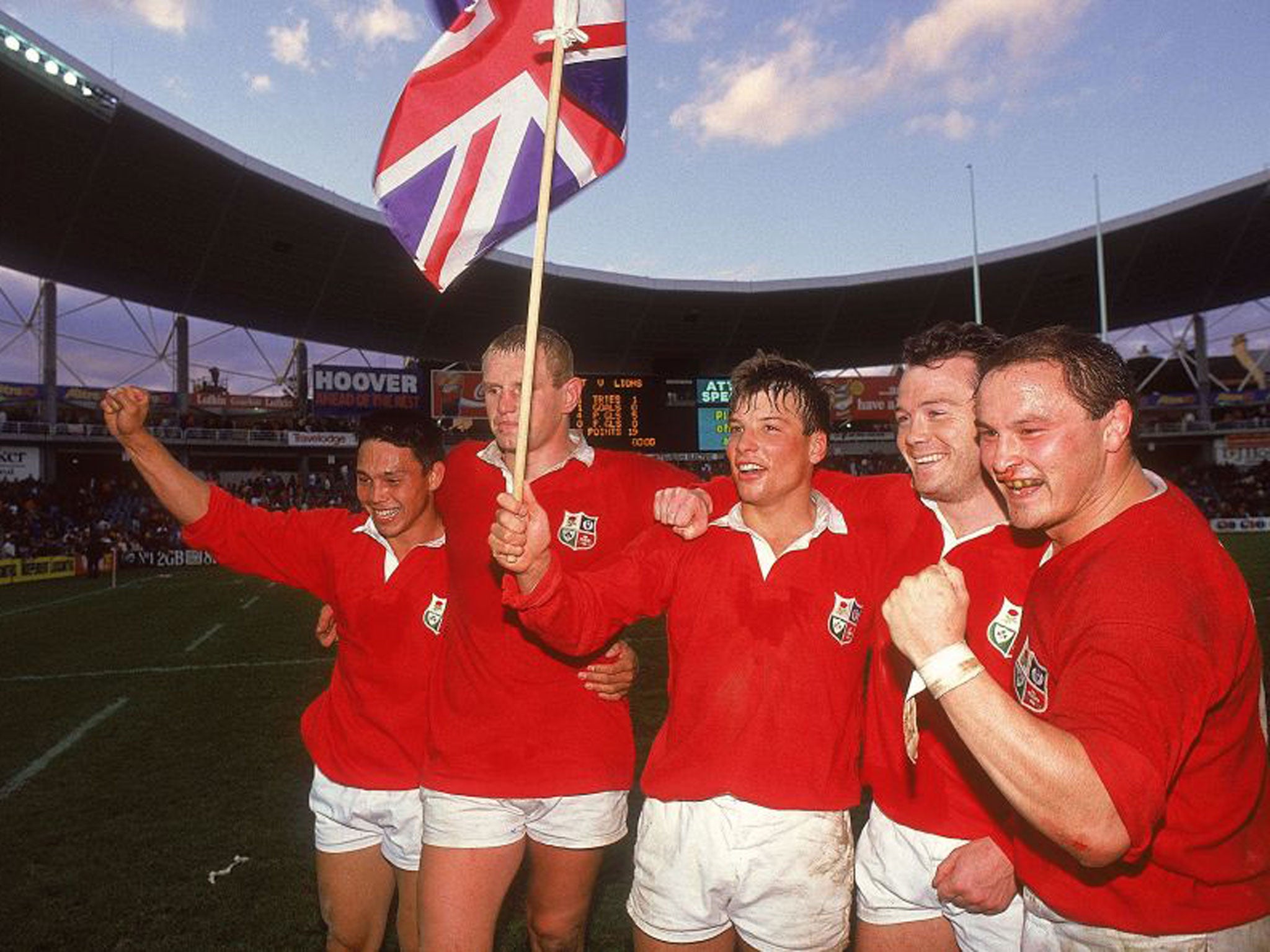 Dean Richards celebrates victory in 1989