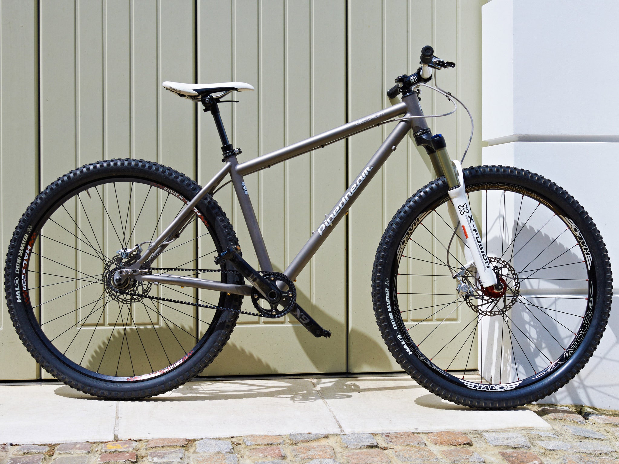 The Pipedream Skookum 29er Titanium is designed to hammer down muddy paths