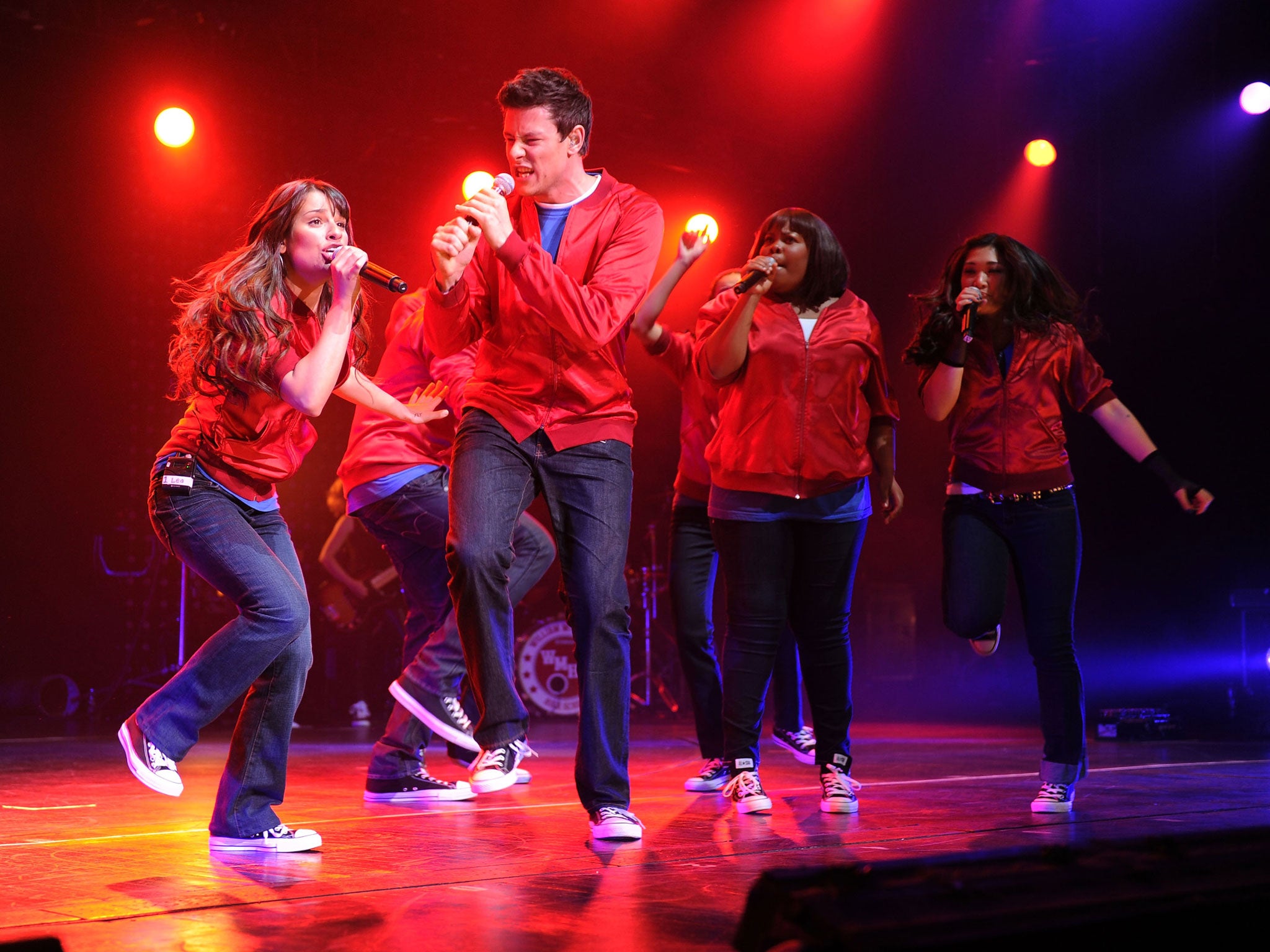 The cast of ‘Glee’ perform ‘Don’t Stop Believin’’