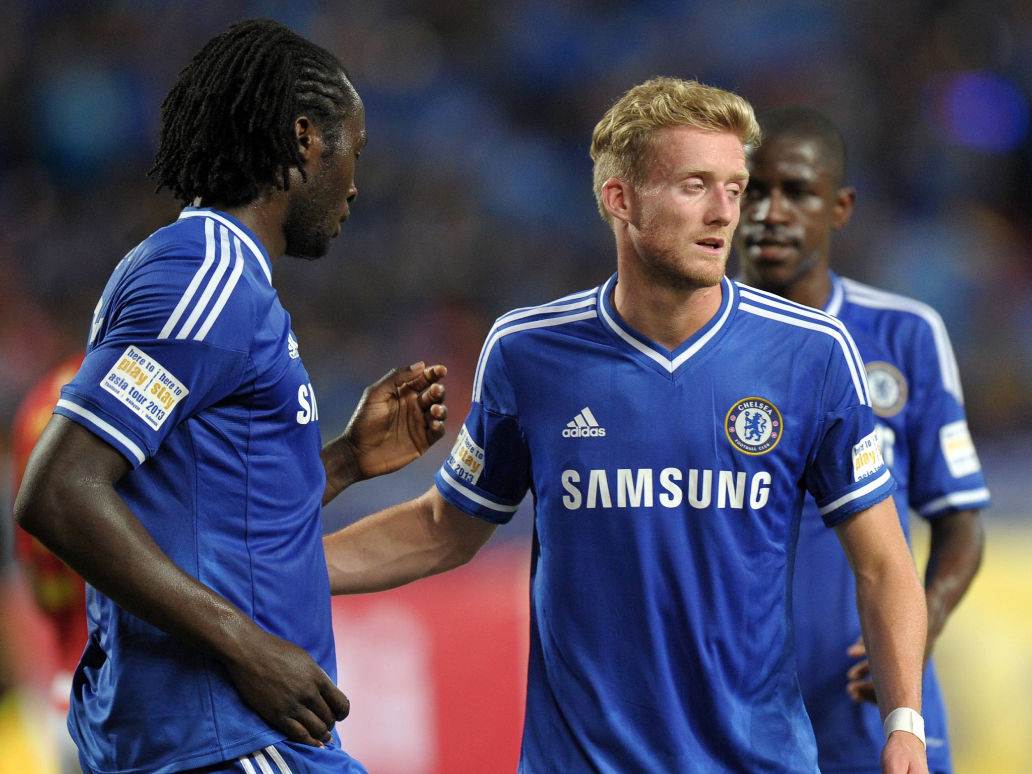 Lukaku celebrates his goal with Andre Schurrle