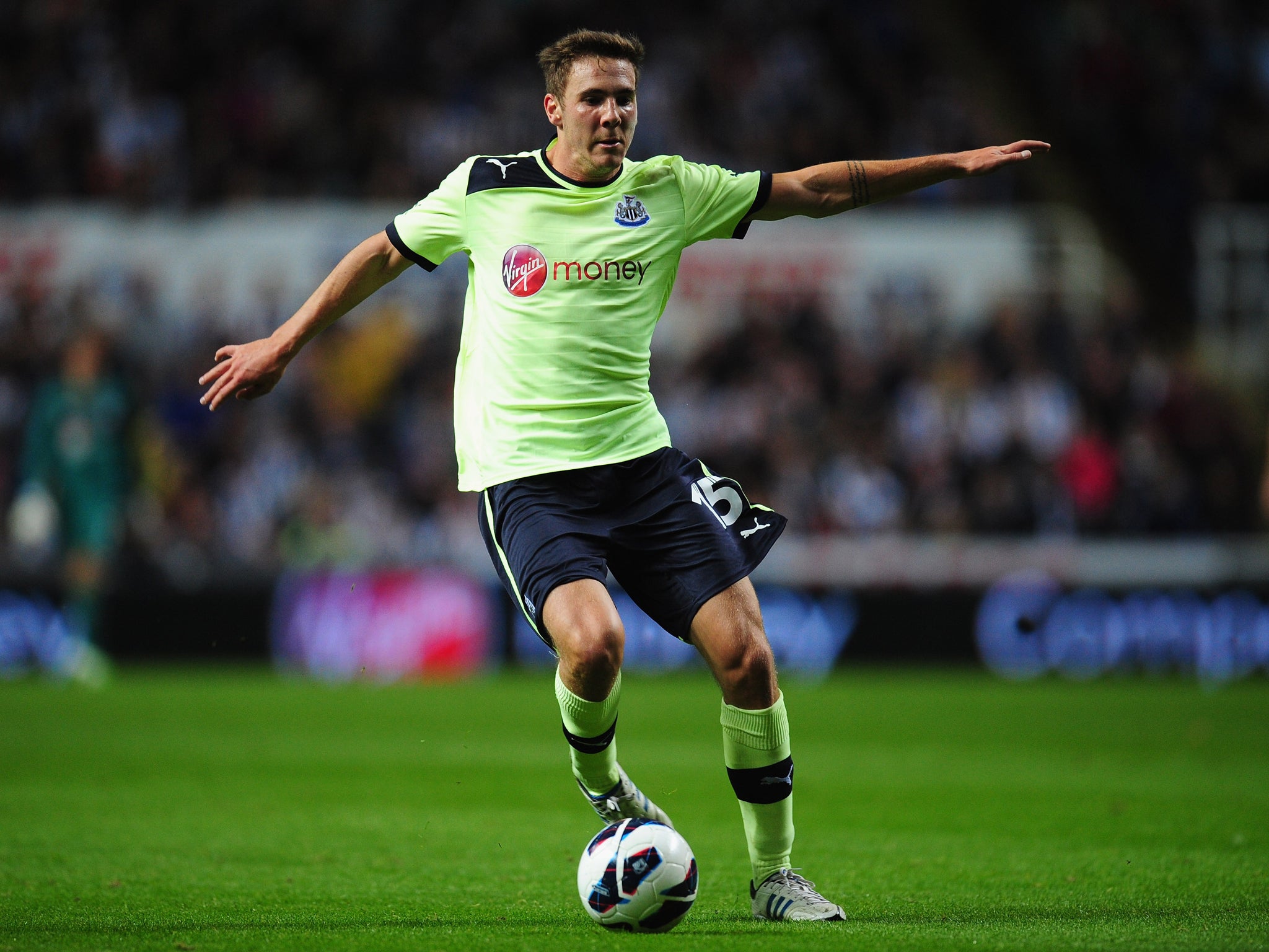 Dan Gosling in action for Newcastle United