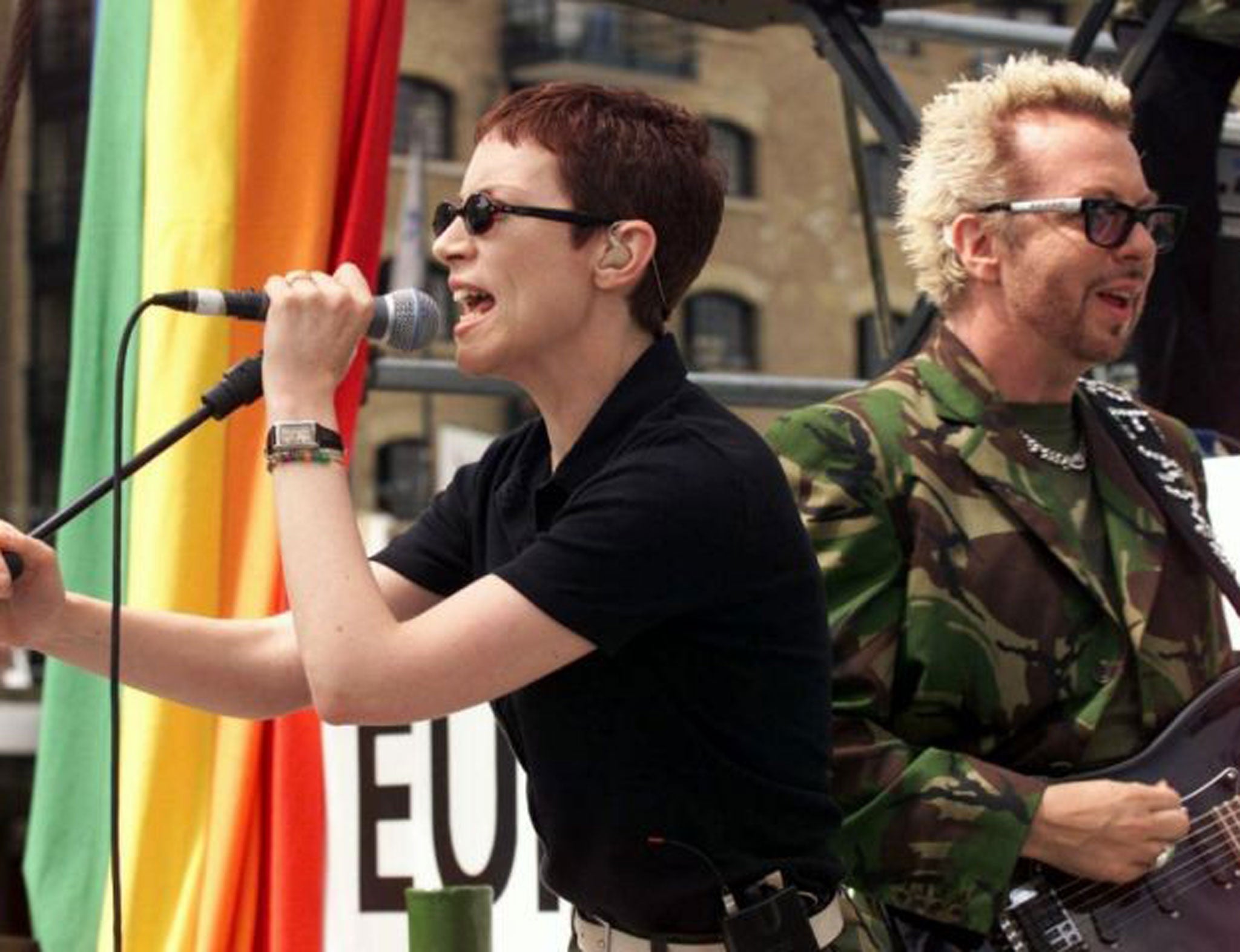 Who’s that girl? Annie Lennox with Dave Stewart