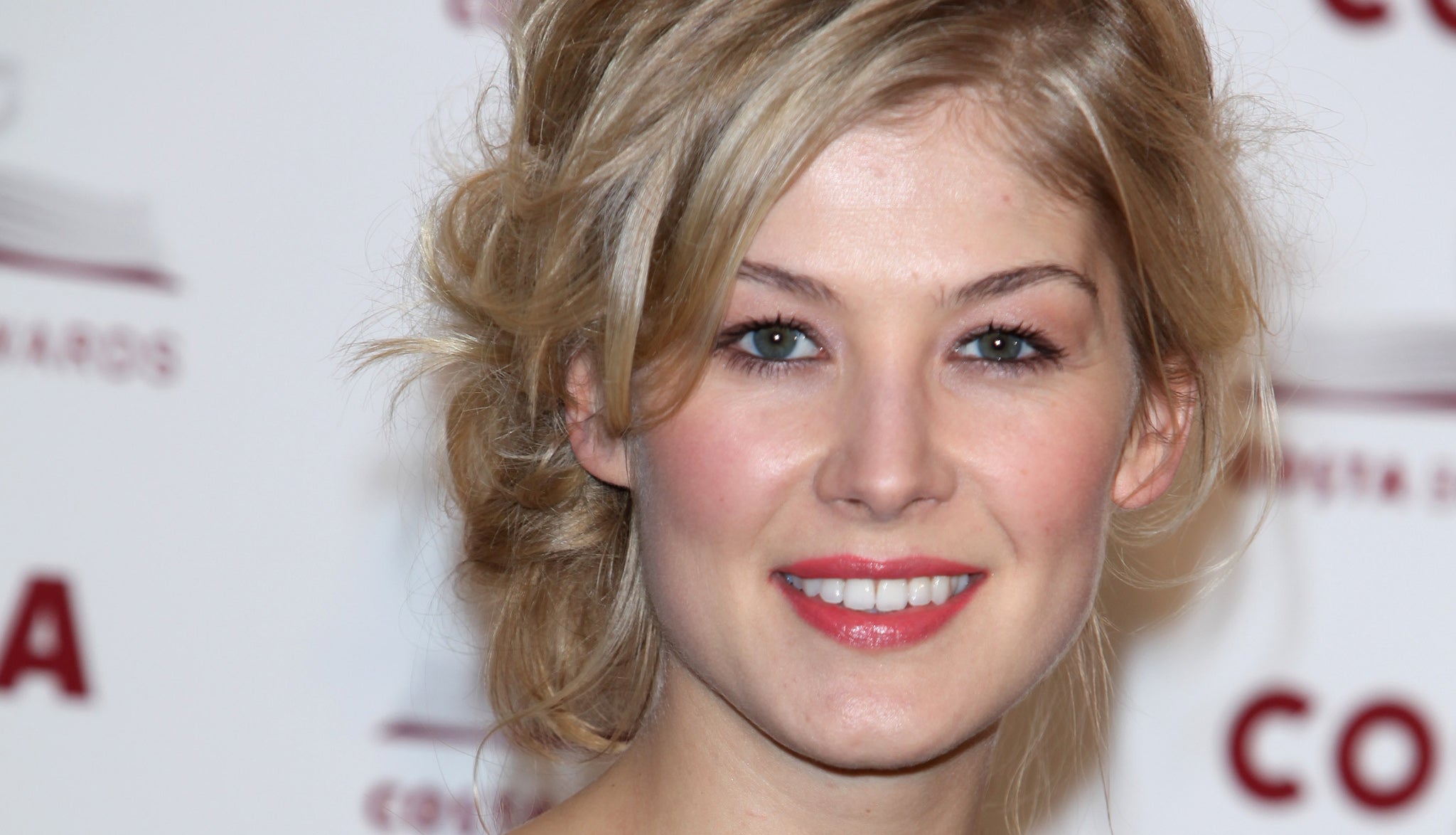 Rosamund Pike arrives at the Costa Book of the Year Awards 2008