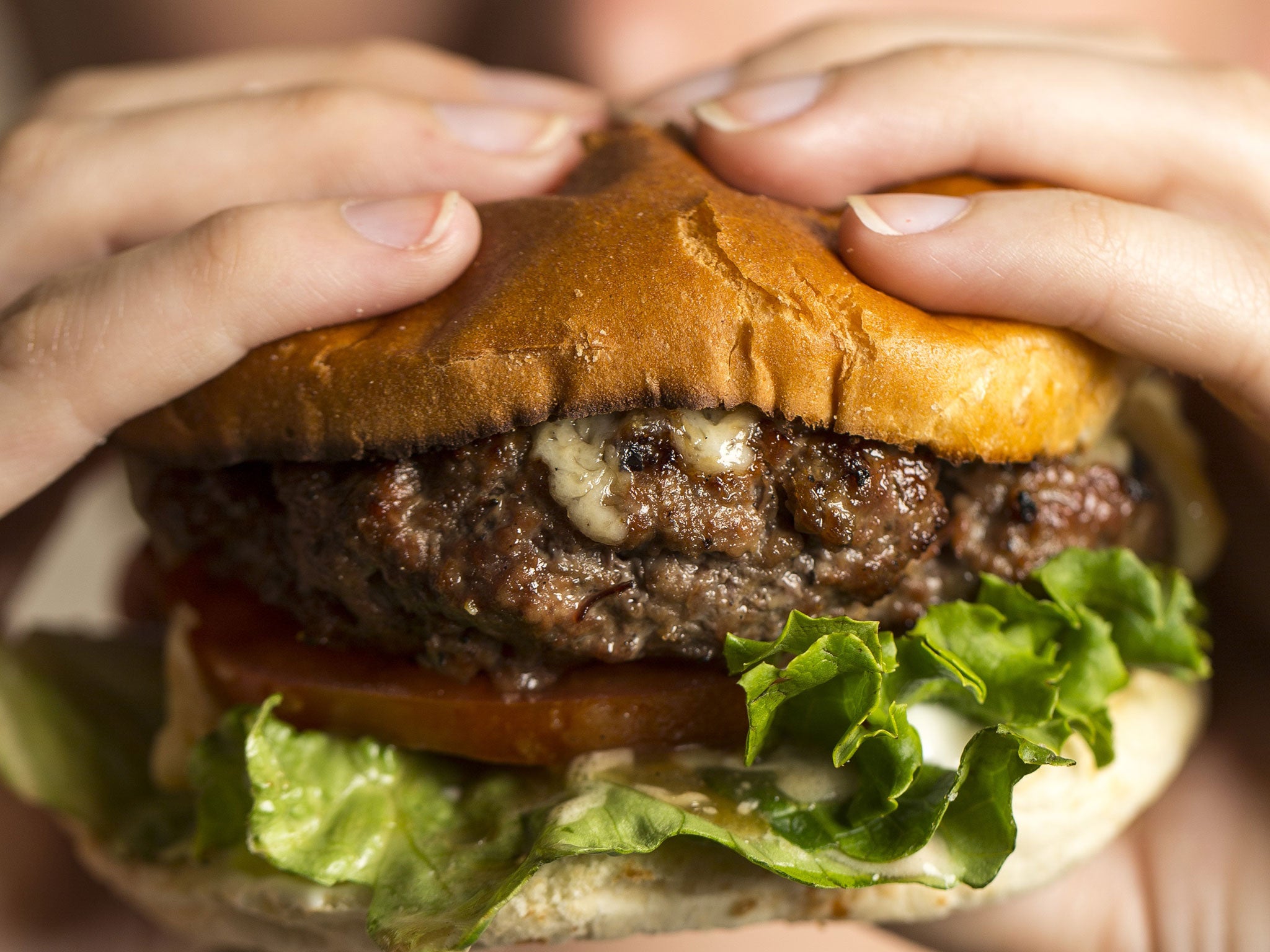 The 5oz patty, which is made from labratory-developed "cultured beef" and cost around £250,000 to produce, will be served up to a specially selected audience by its creator Professor Mark Post
