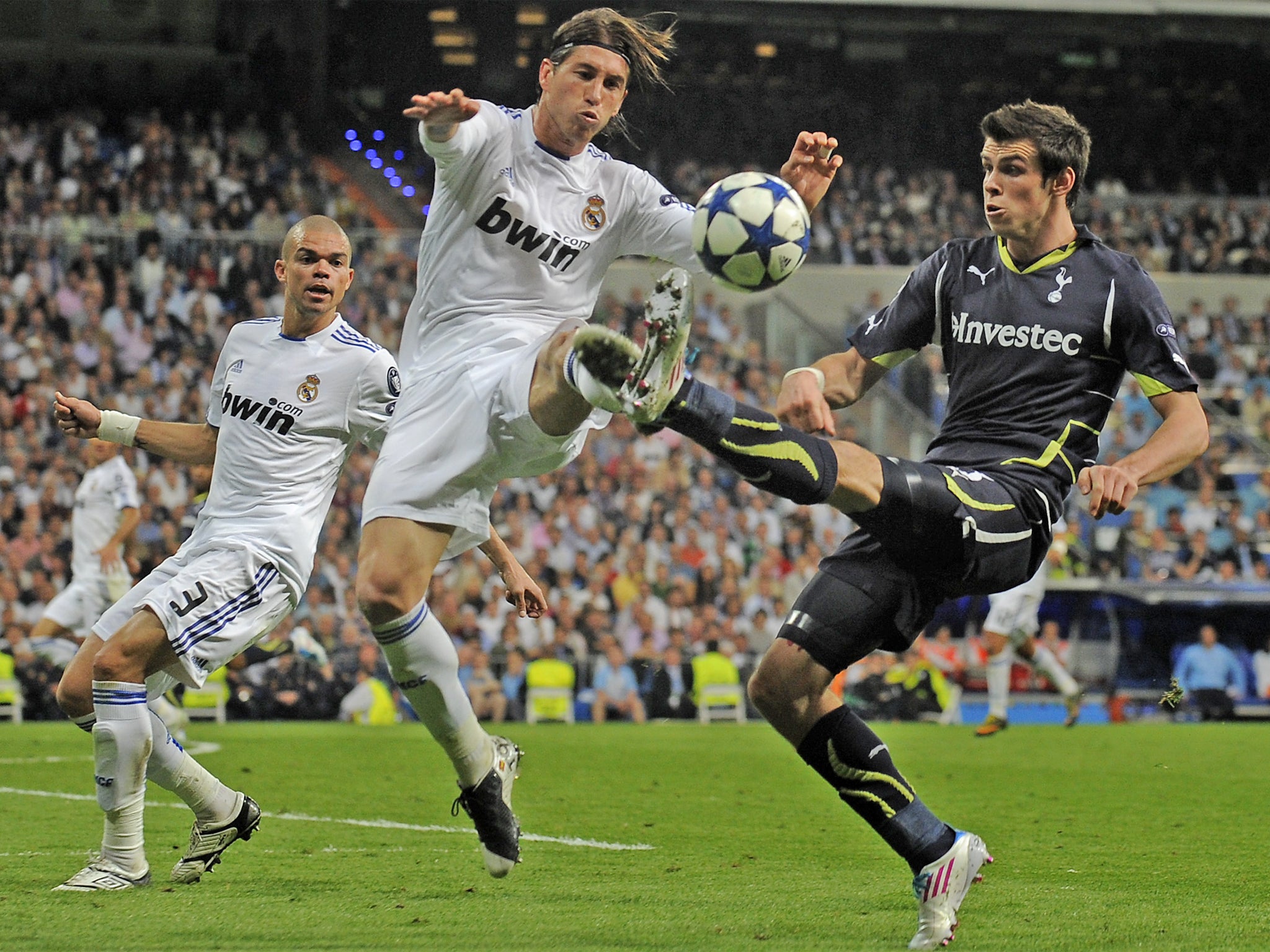 Tottenham’s Gareth Bale (right) and Sergio Ramos, of Real Madrid, battle for possession at the Bernabeu in 2011