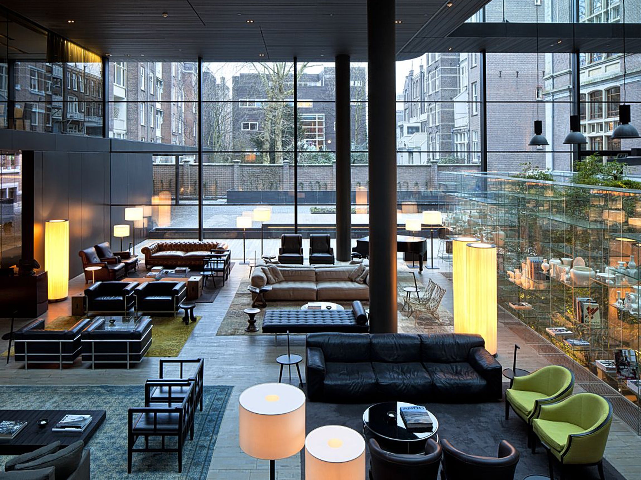 The light watch: the atrium