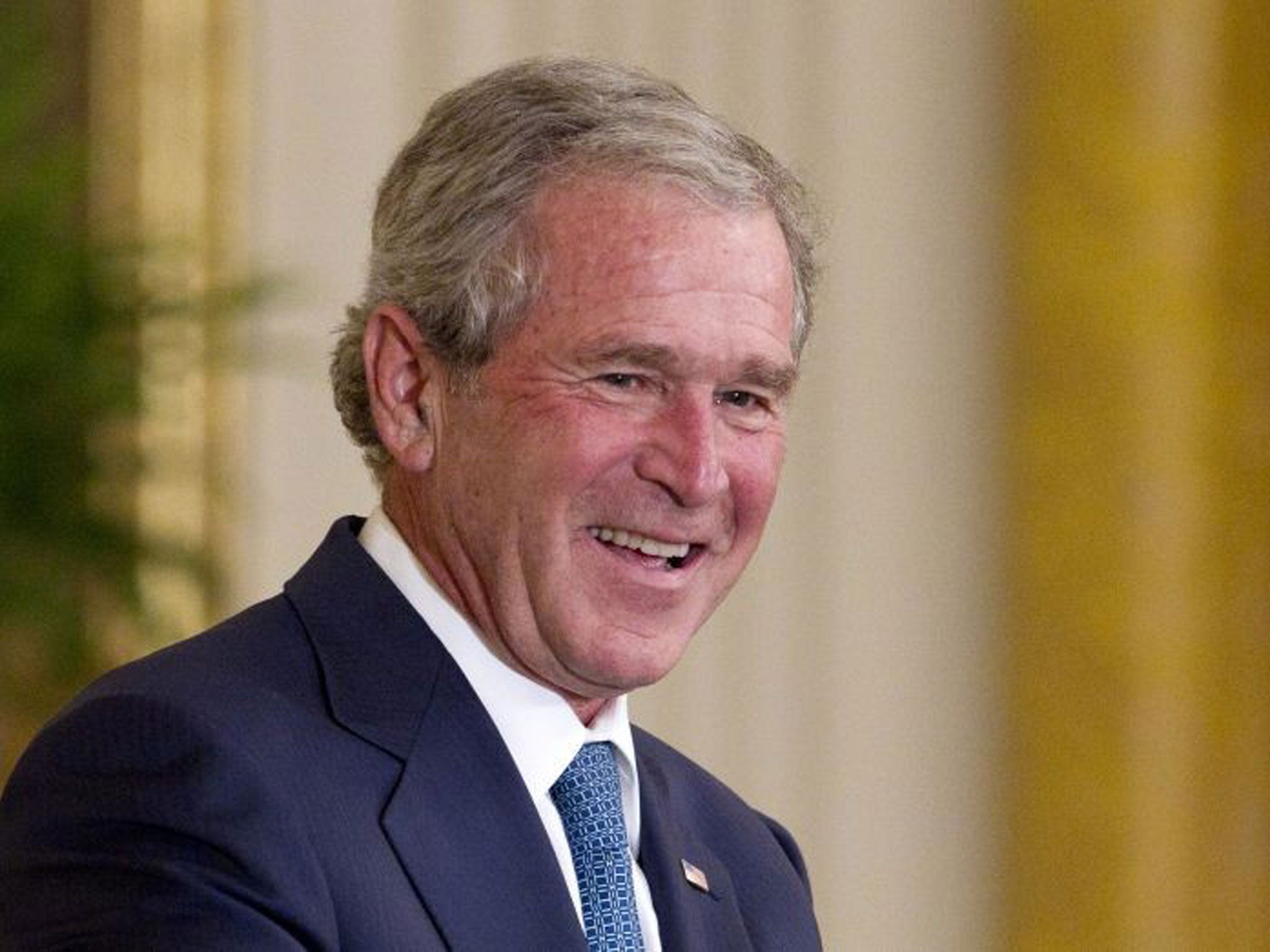 Former US President George W Bush has undergone heart surgery at a hospital in Texas