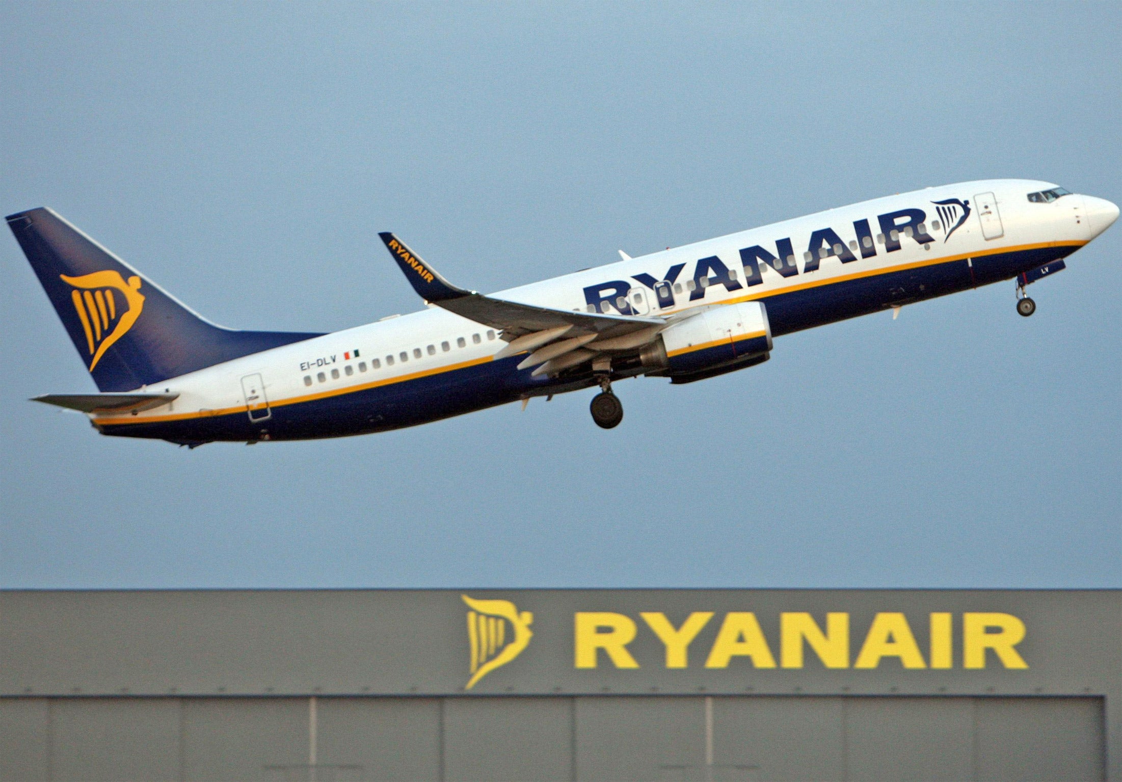 Ryanair said the airline was happy with the instructions it gave it pilots on fuel levels