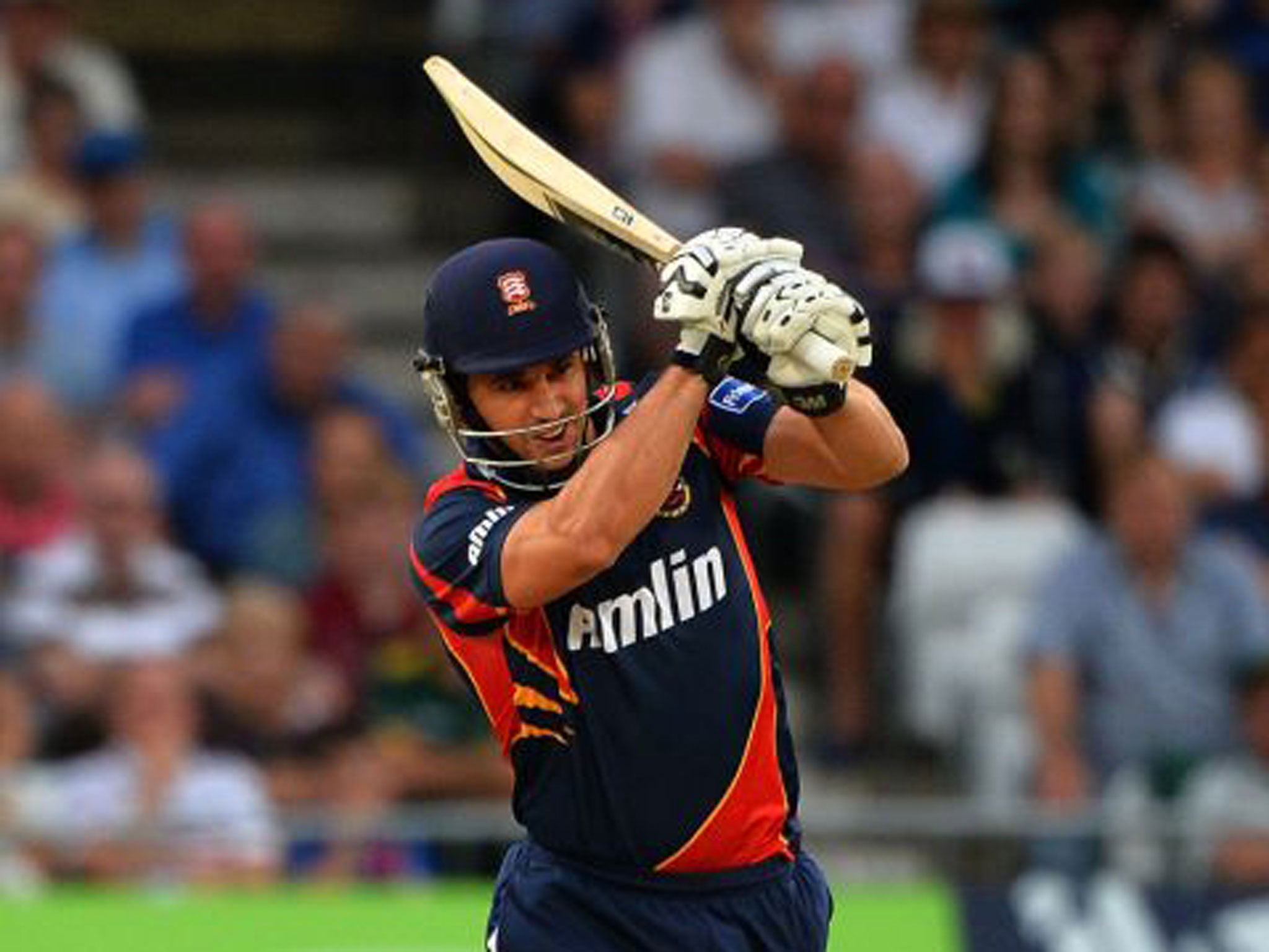 Ryan Ten Doeschate top scored with 82