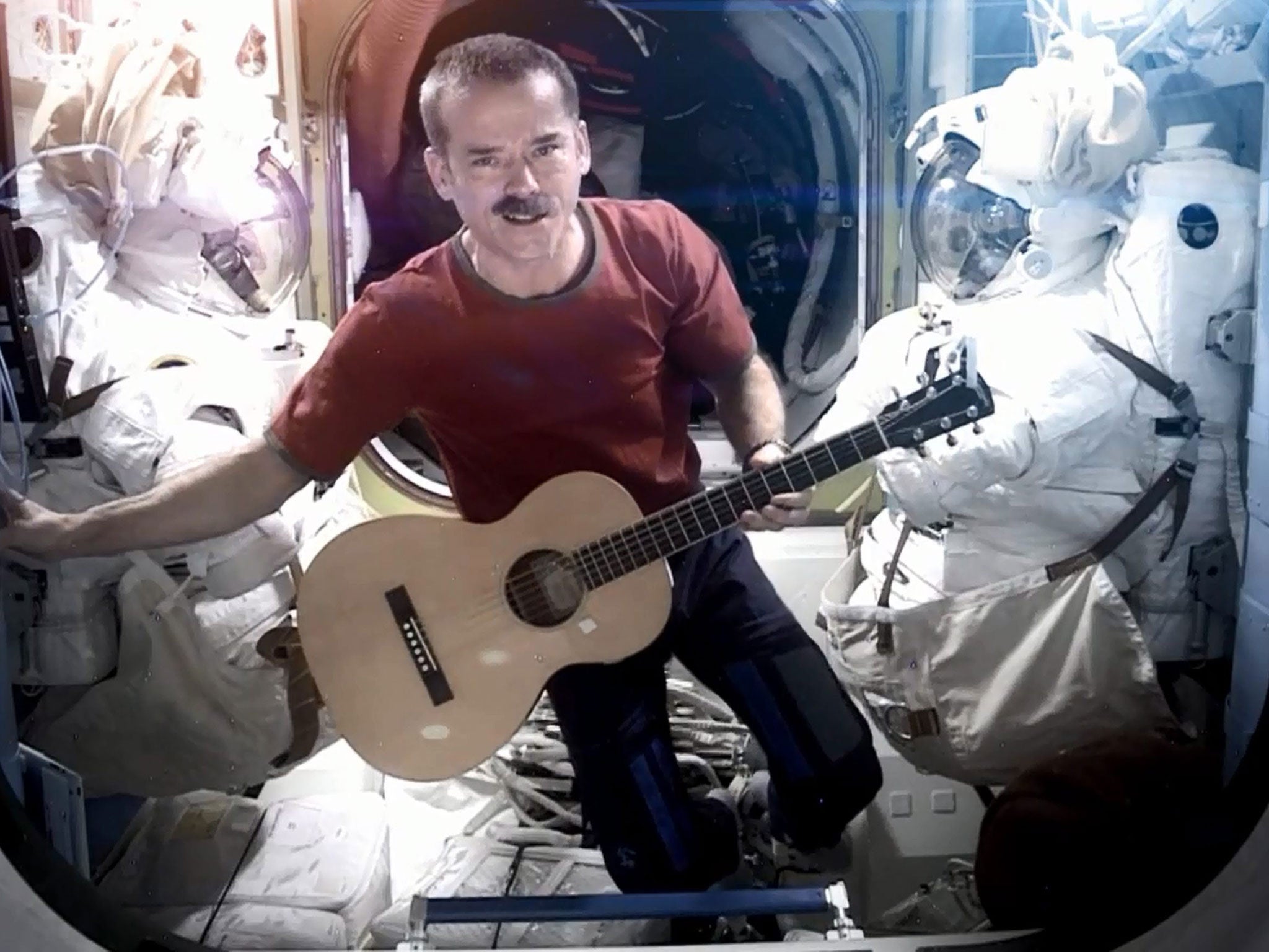 Chris Hadfield, a former ISS commander, performs 'Space Oddity'