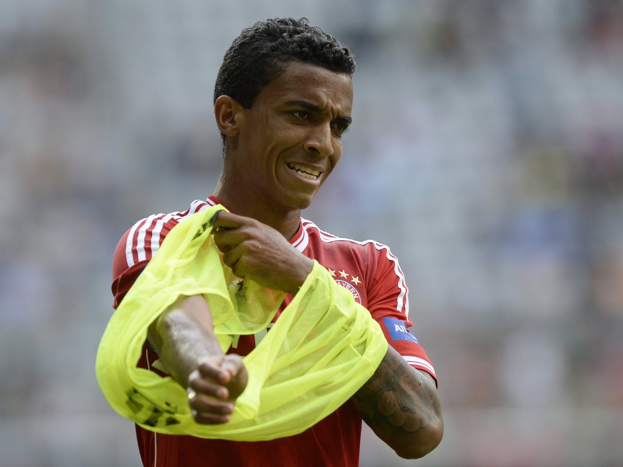 Arsenal are believed to be close to signing Bayern Munich midfielder Luiz Gustavo