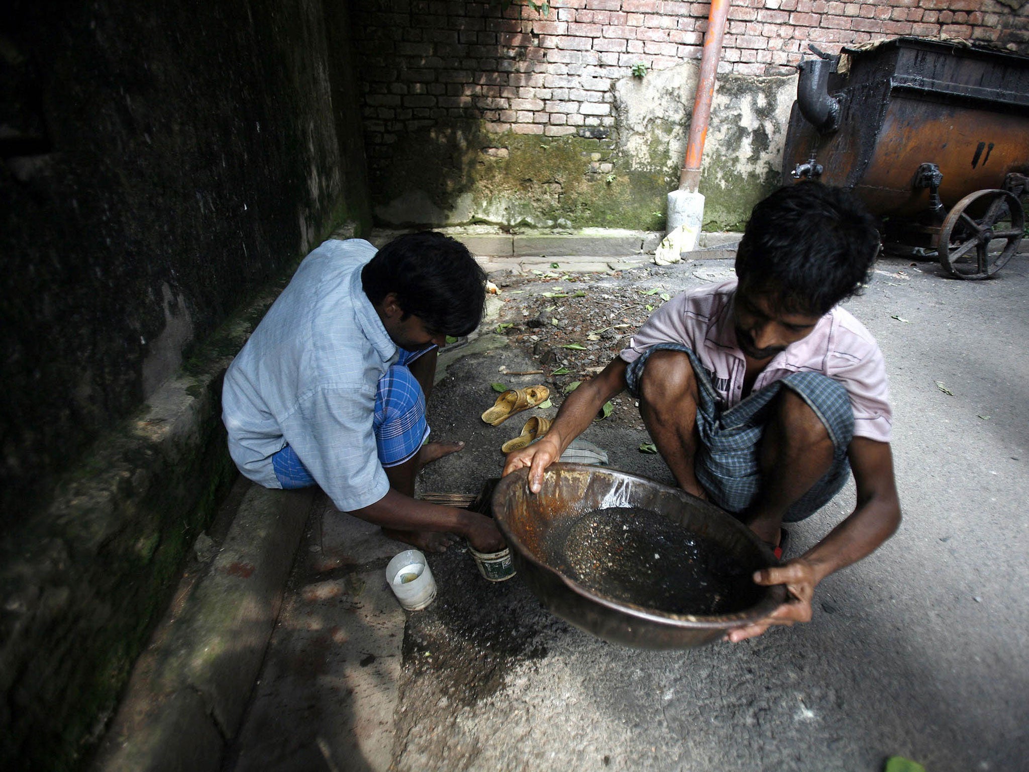 Gold collectors search for dust
