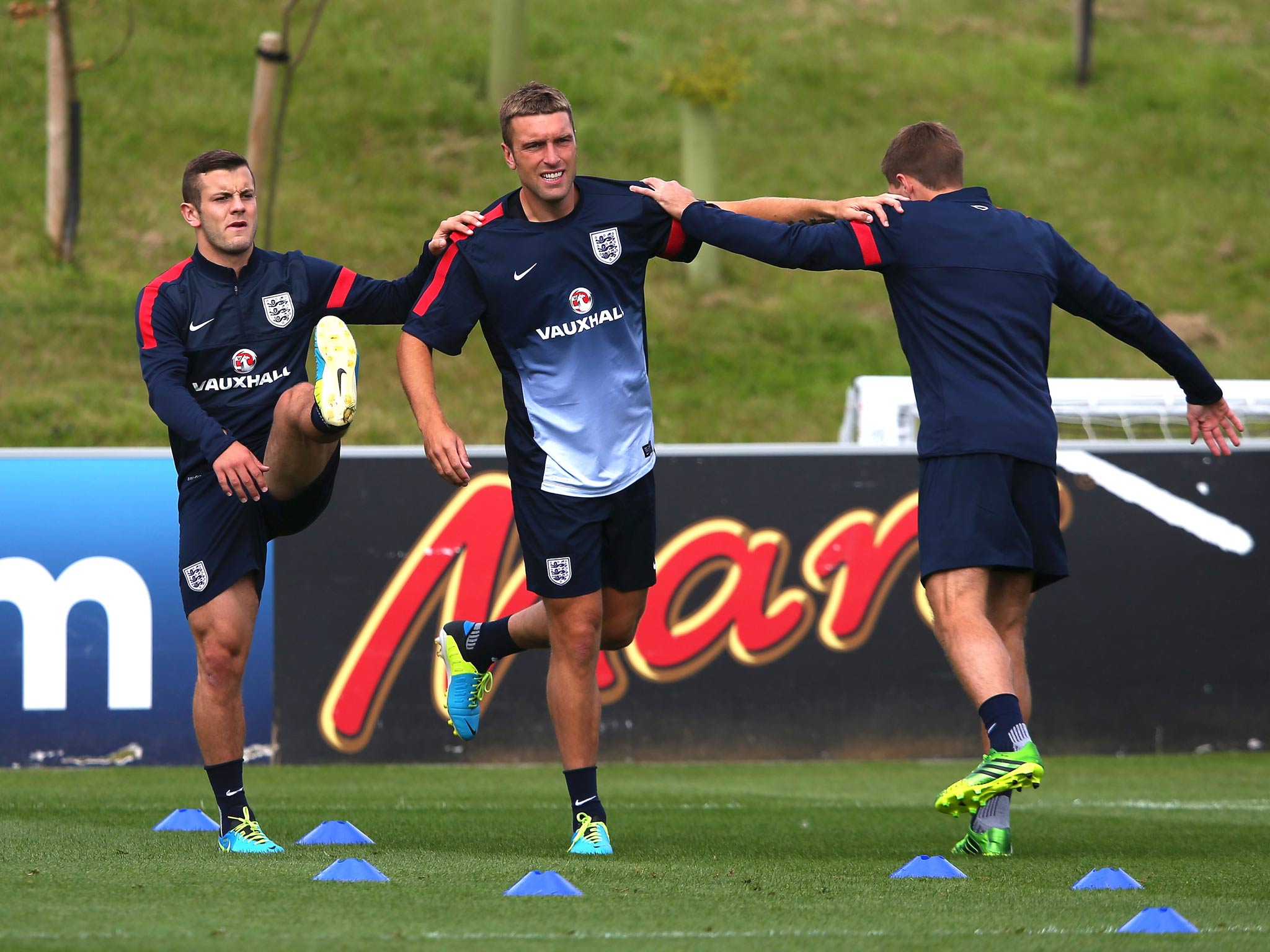 Jack Wilshere, Rickie Lambert and Steven Gerrard train with England