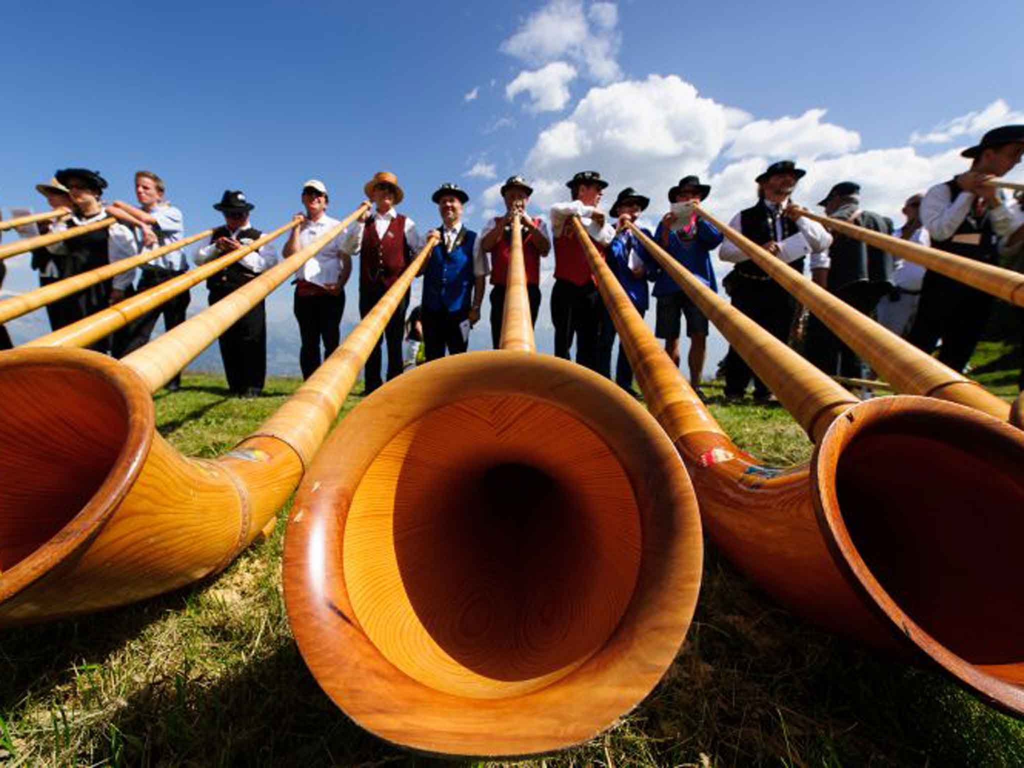 The current Swiss anthem, whilst being a nice hymn, contains scant details about Swiss life