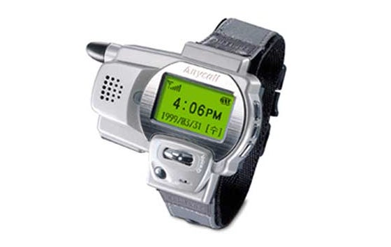 Samsung's 1999 Smartwatch, the SPH-WP10 came with 90 minutes talk time, and integrated speaker and antenna (common to phones at the time).