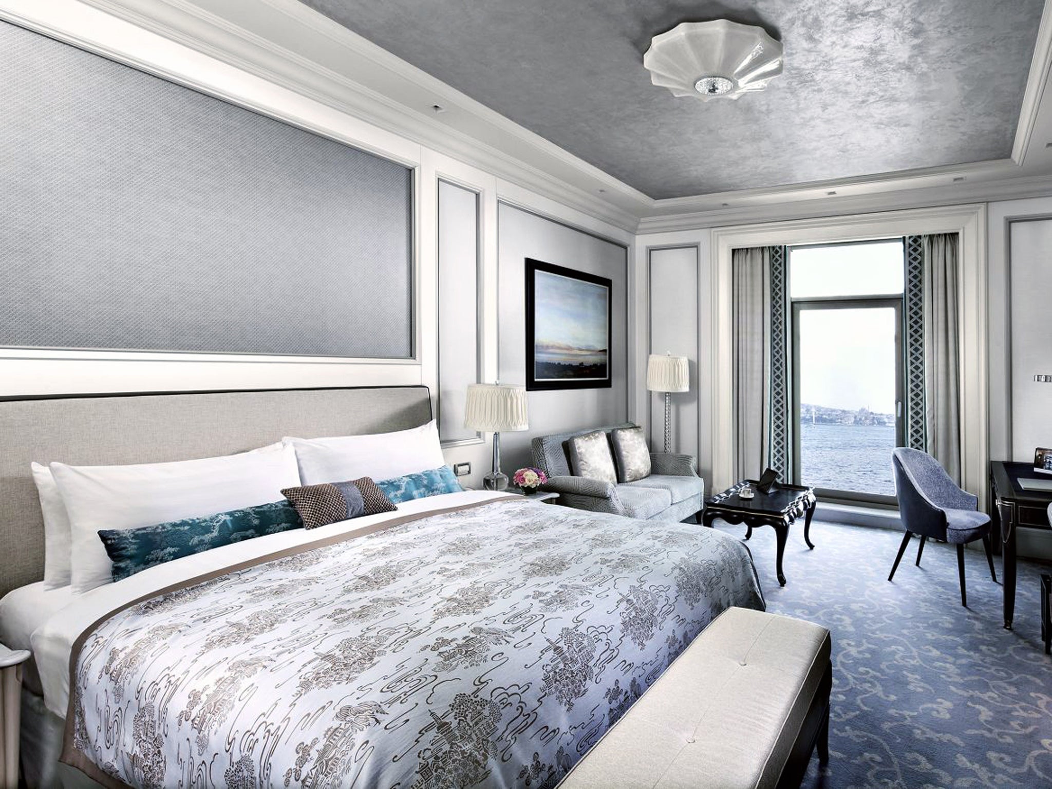 Ebb and flow: the rooms complement the river views