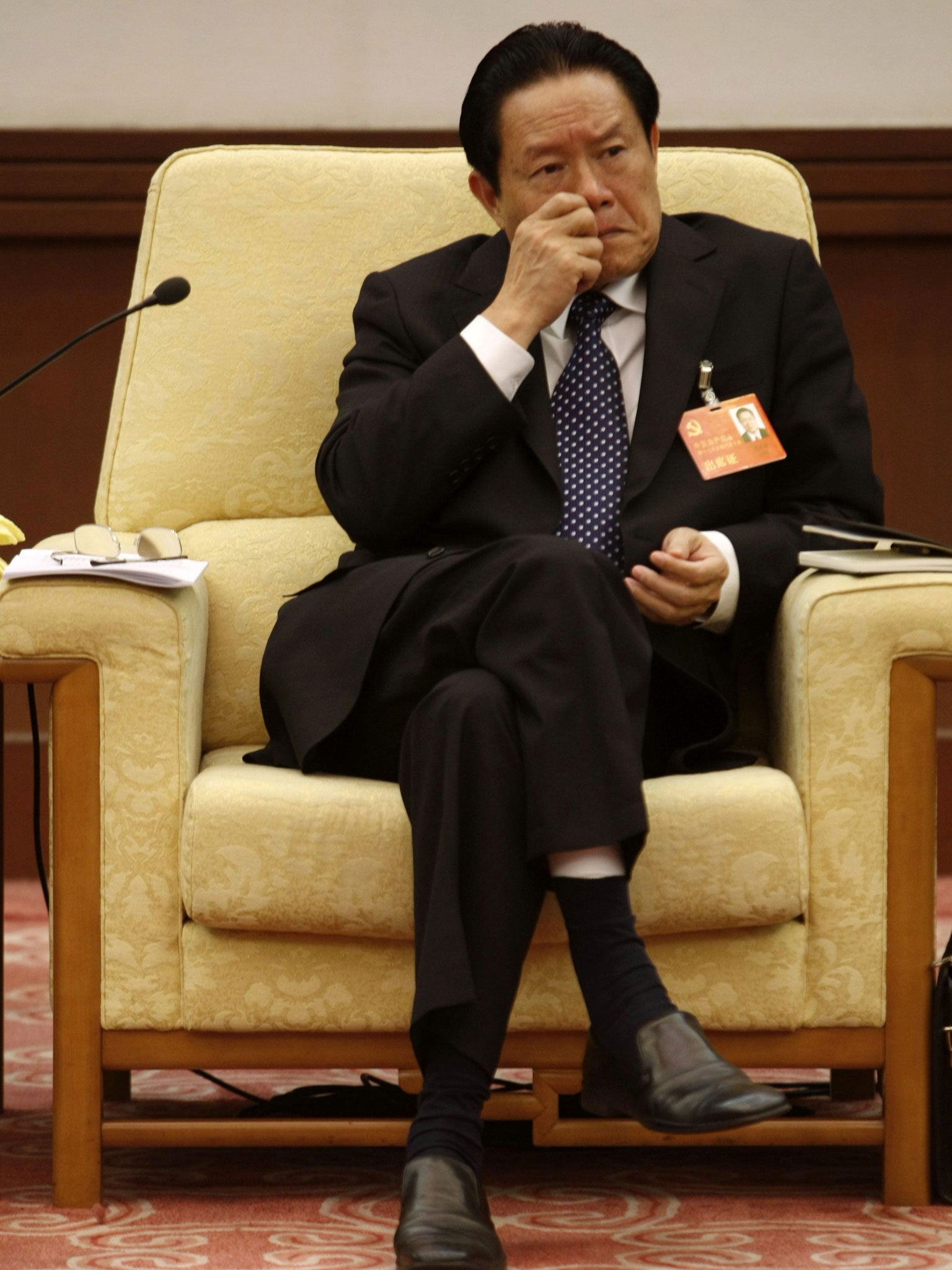 Former Public Security Minister Zhou Yongkang is to be investigated