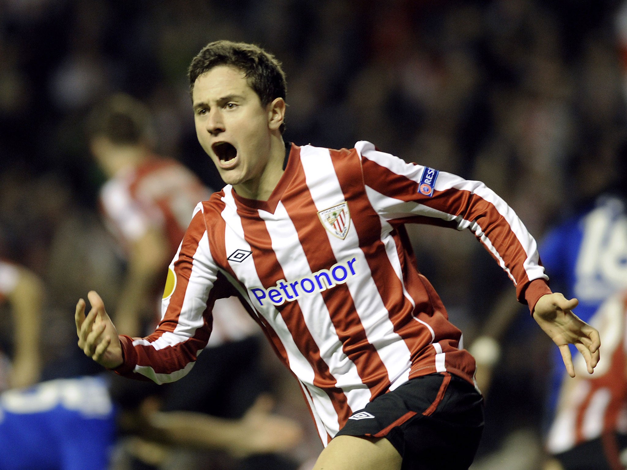 Manchester United want to sign the 24-year-old Atletico midfielder Ander Herrera
