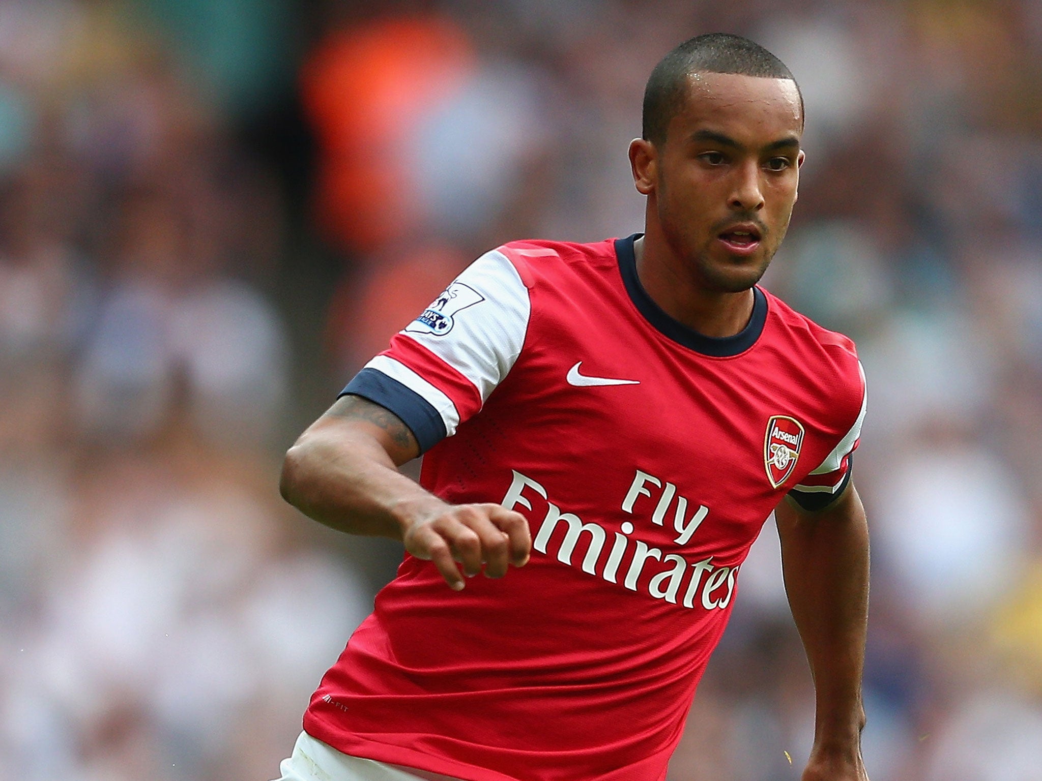 Theo Walcott can't wait to play alongside Mesut Ozil at Arsenal