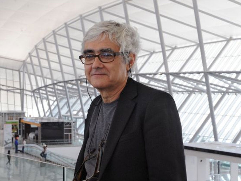 Rafael Vinoly has claimed its design flaws are due to a surfeit of consultants on the £200m project