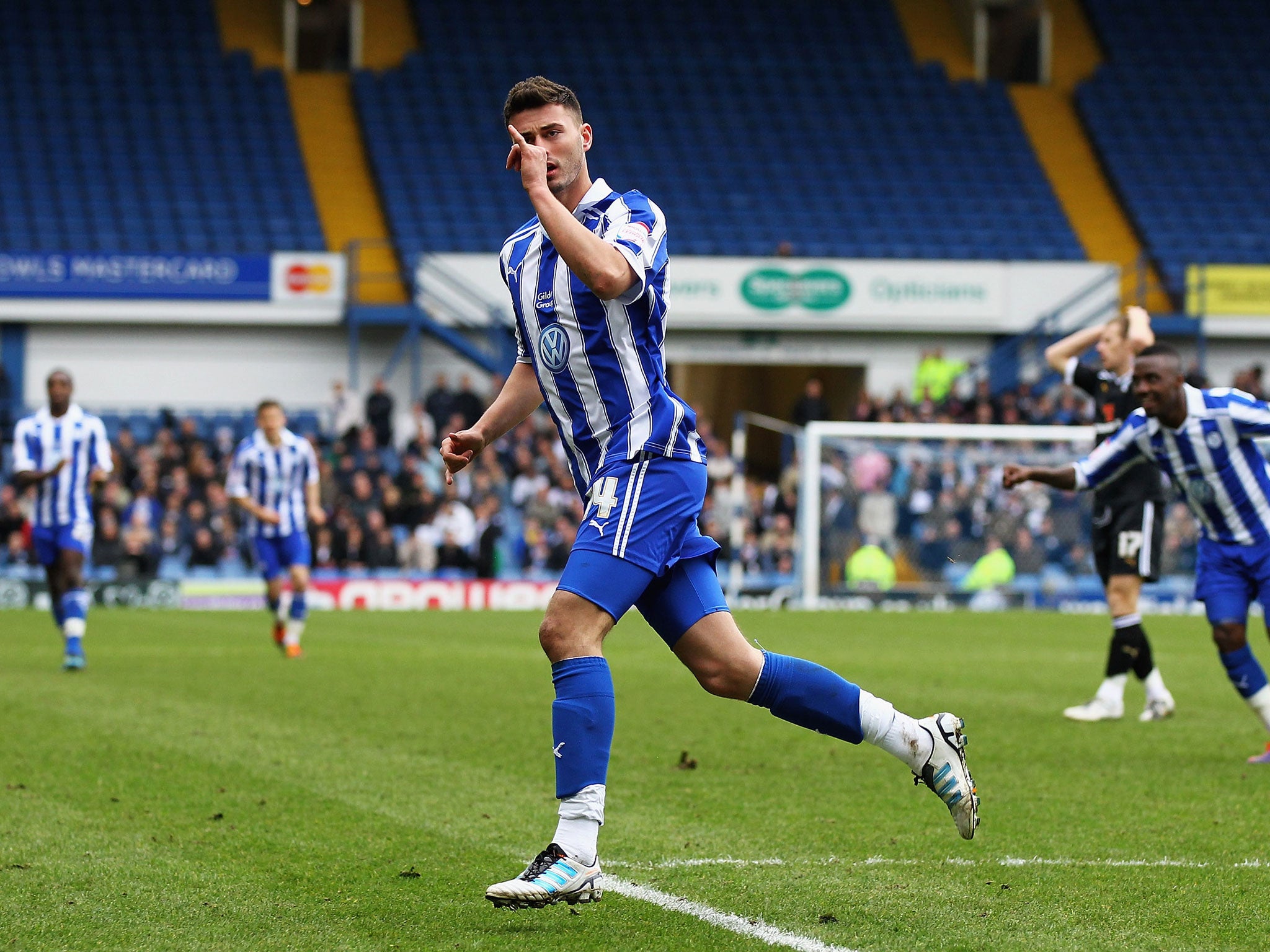 Gary Madine celebrates scoring for Sheffield Wednesday