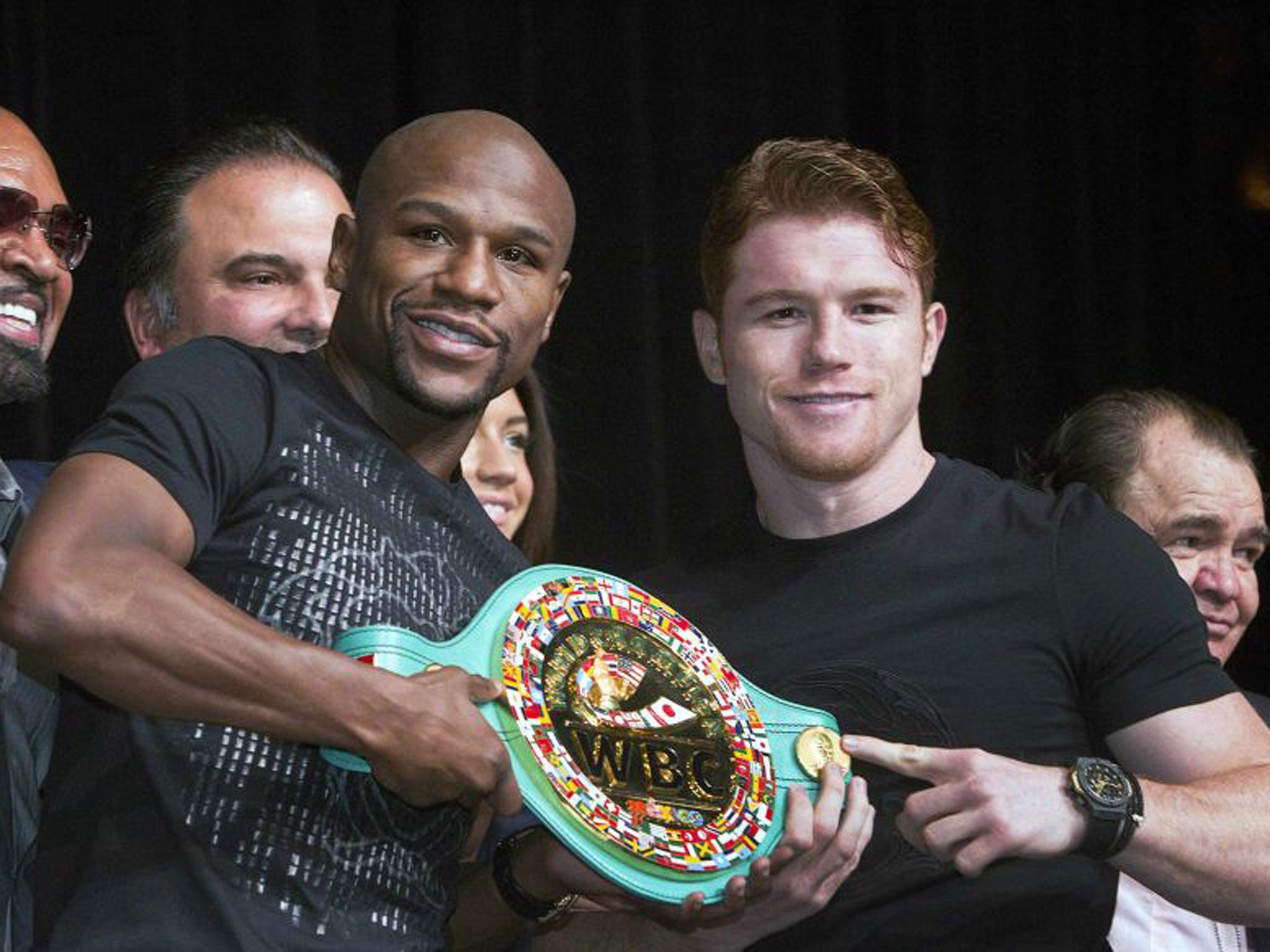 Floyd Mayweather Jnr, left, and Saul Alvarez in Las Vegas