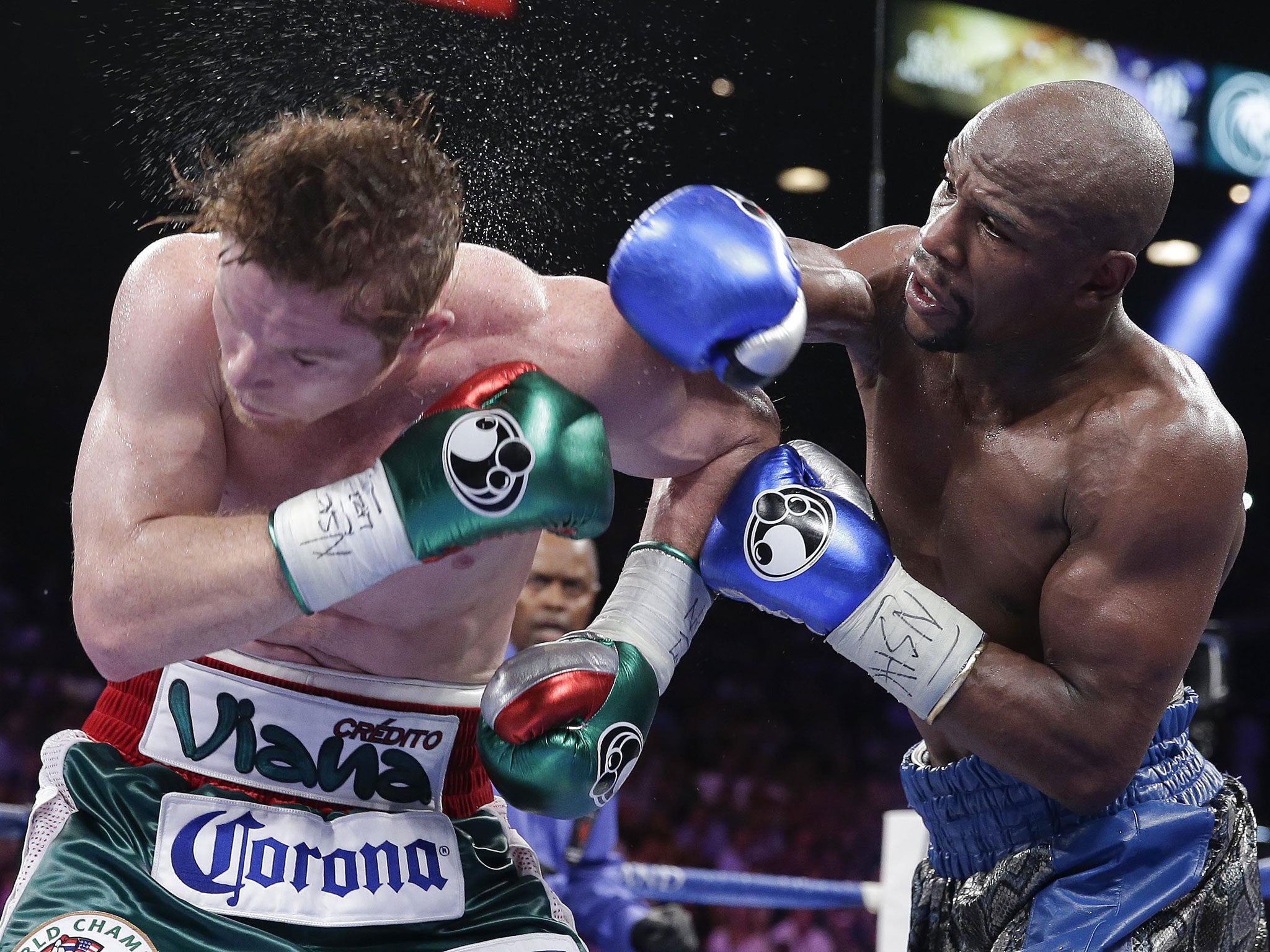 Floyd Mayweather handed previously unbeaten Saul Alvarez a boxing lesson
