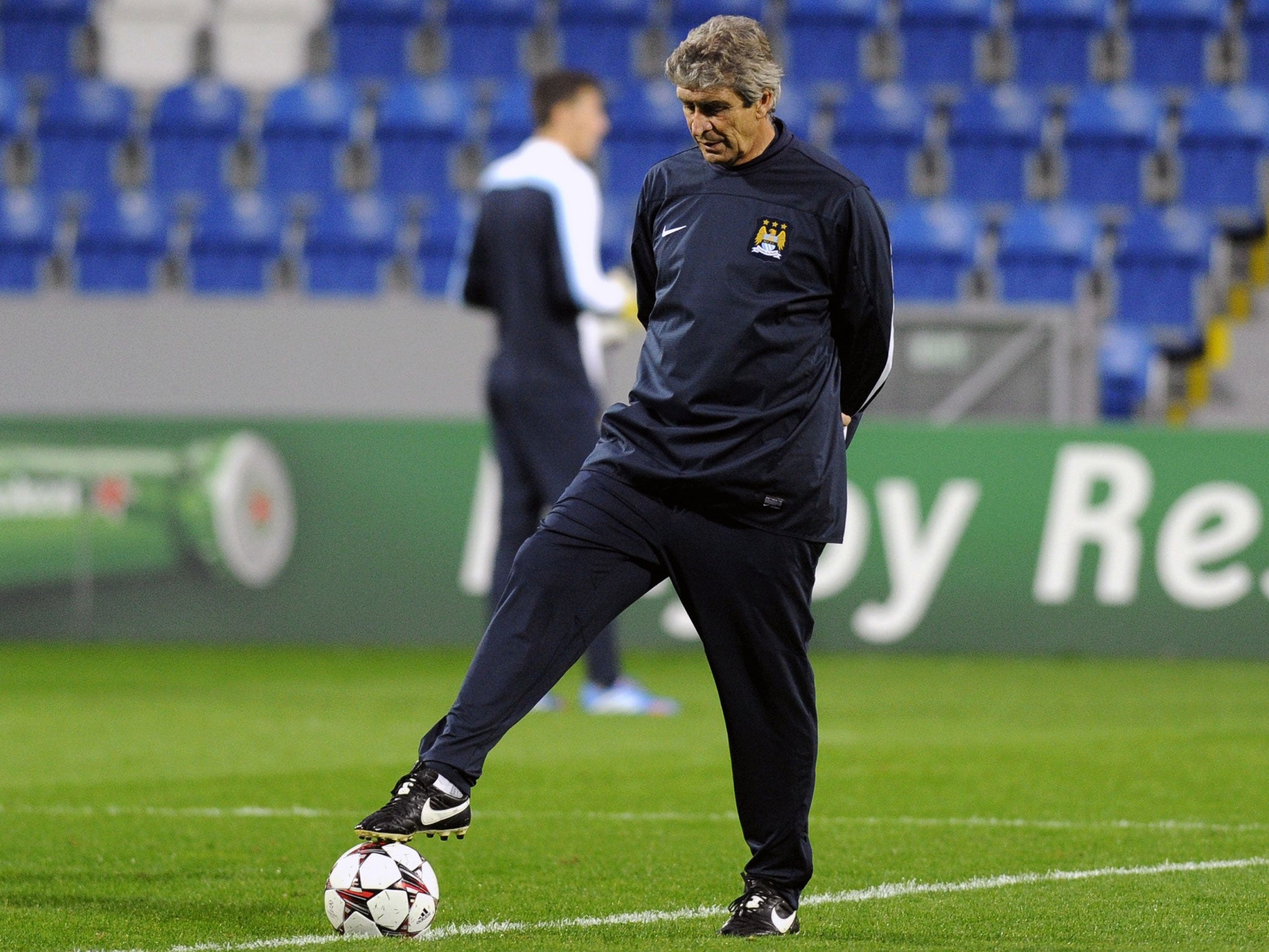 Manuel Pellegrini during City’s training session at Plzen’s stadium