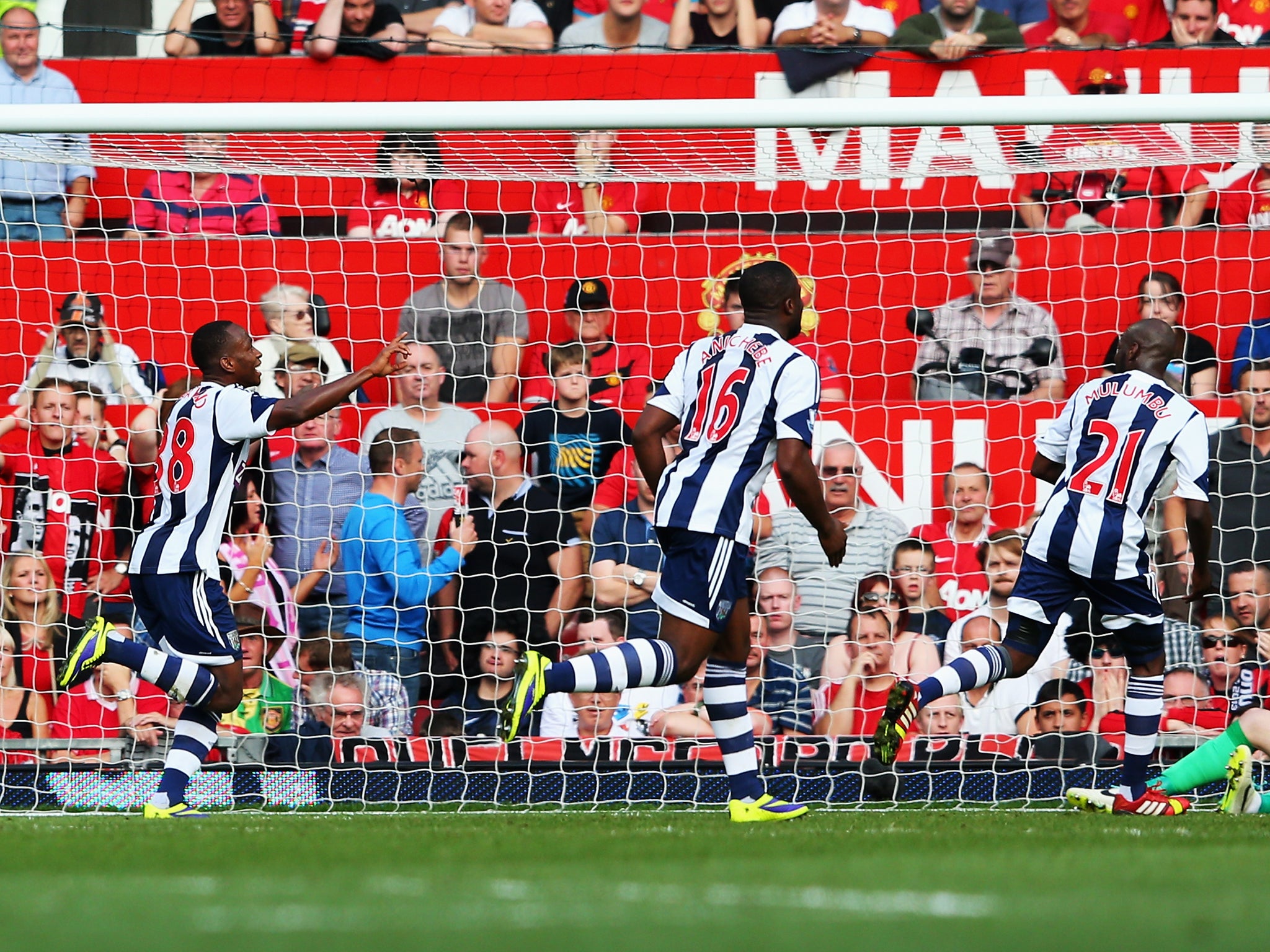 Saido Berahino celebrates scoring West Brom's winner against Manchester United